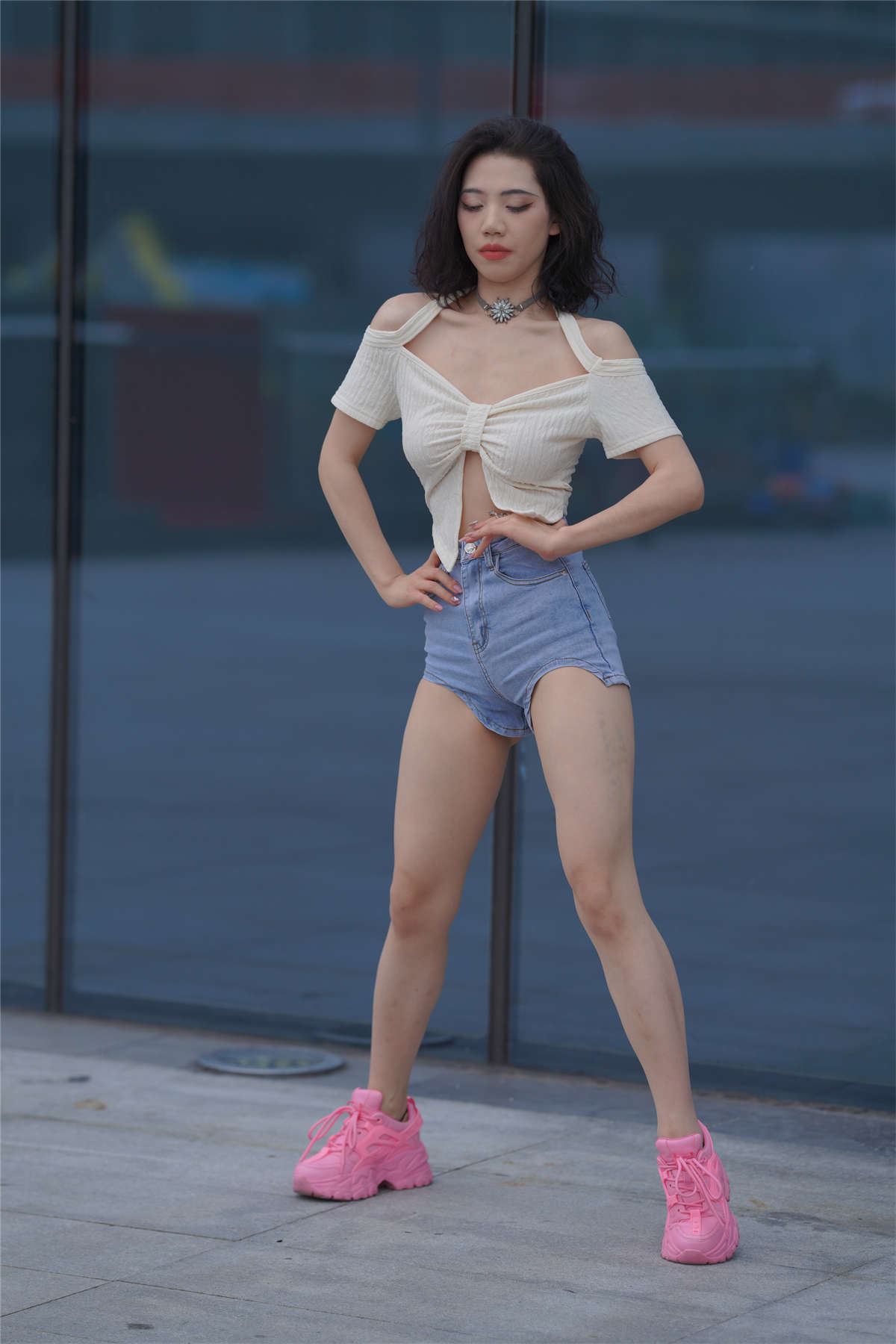 凯恩公爵街拍作品 热舞女孩