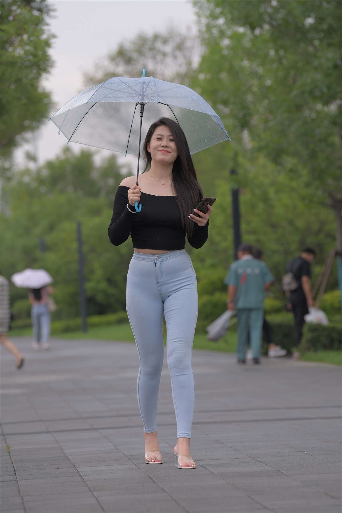 一始街拍作品 温热