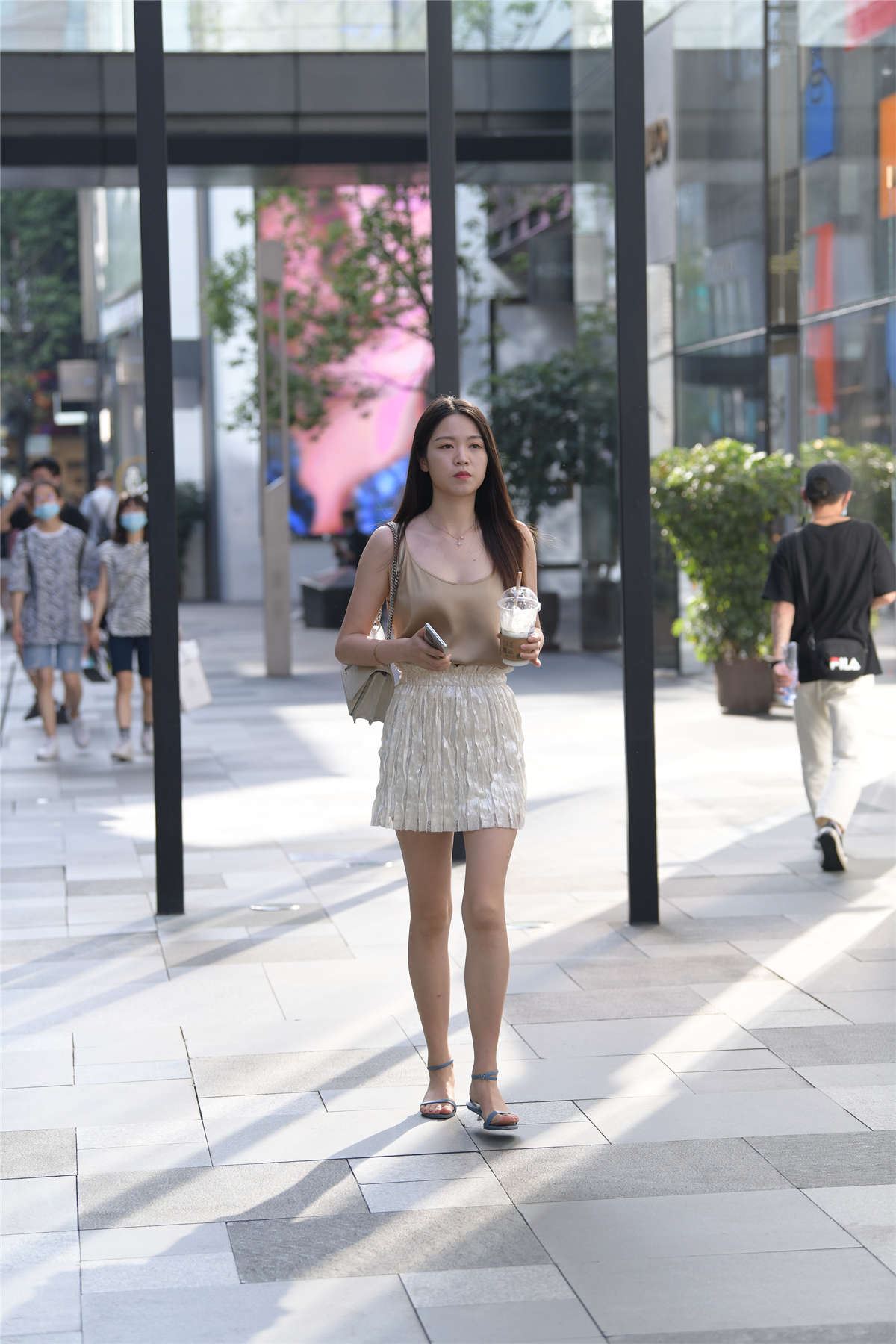 青春粉白搭配