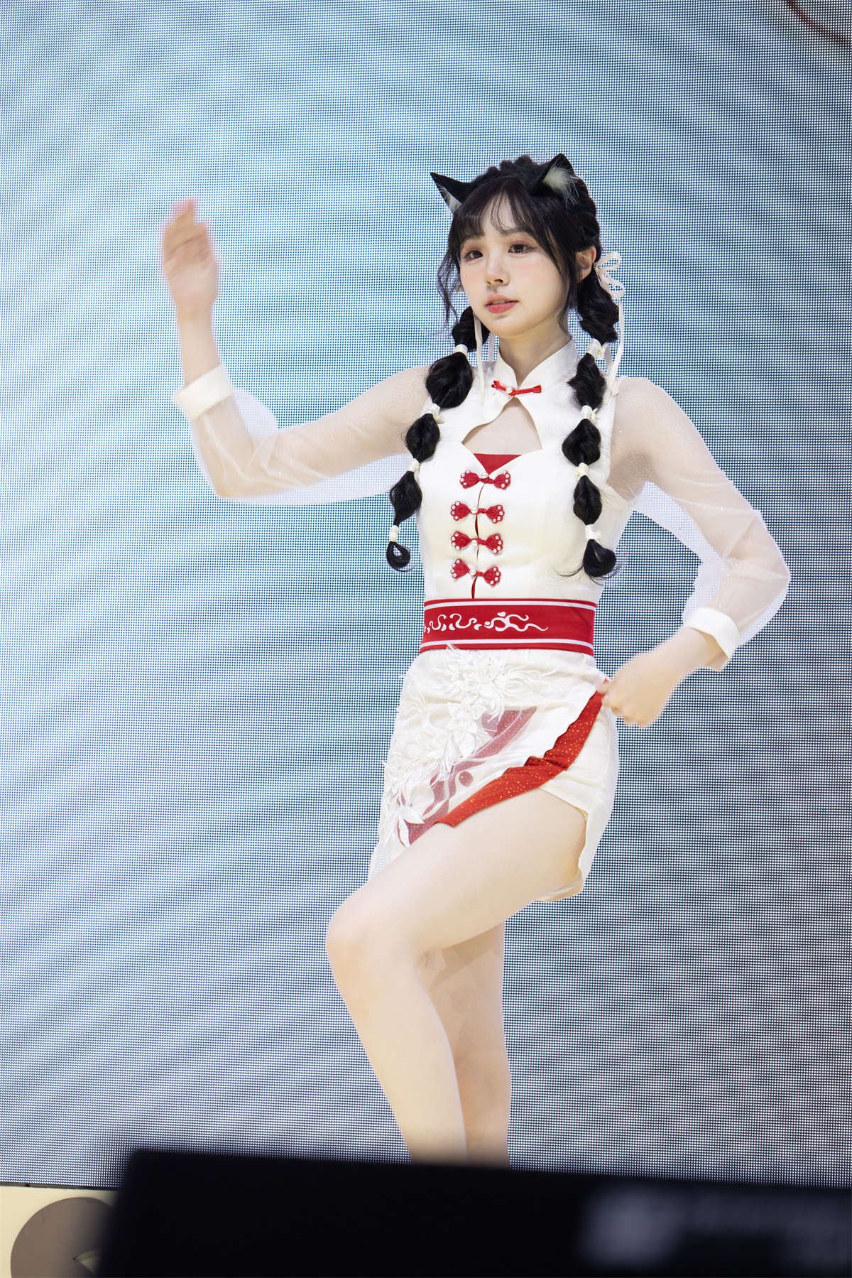 可爱甜美猫女郎