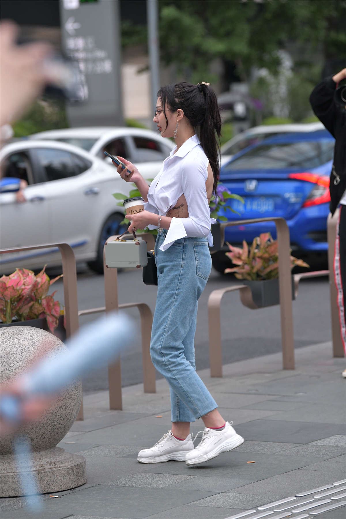 衬衫牛仔裤