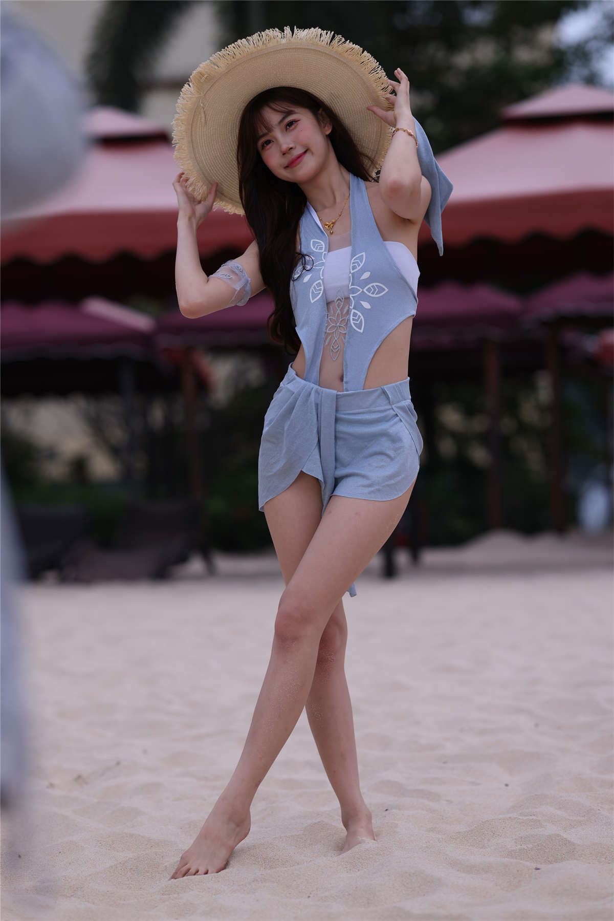 蓝色甜美少女