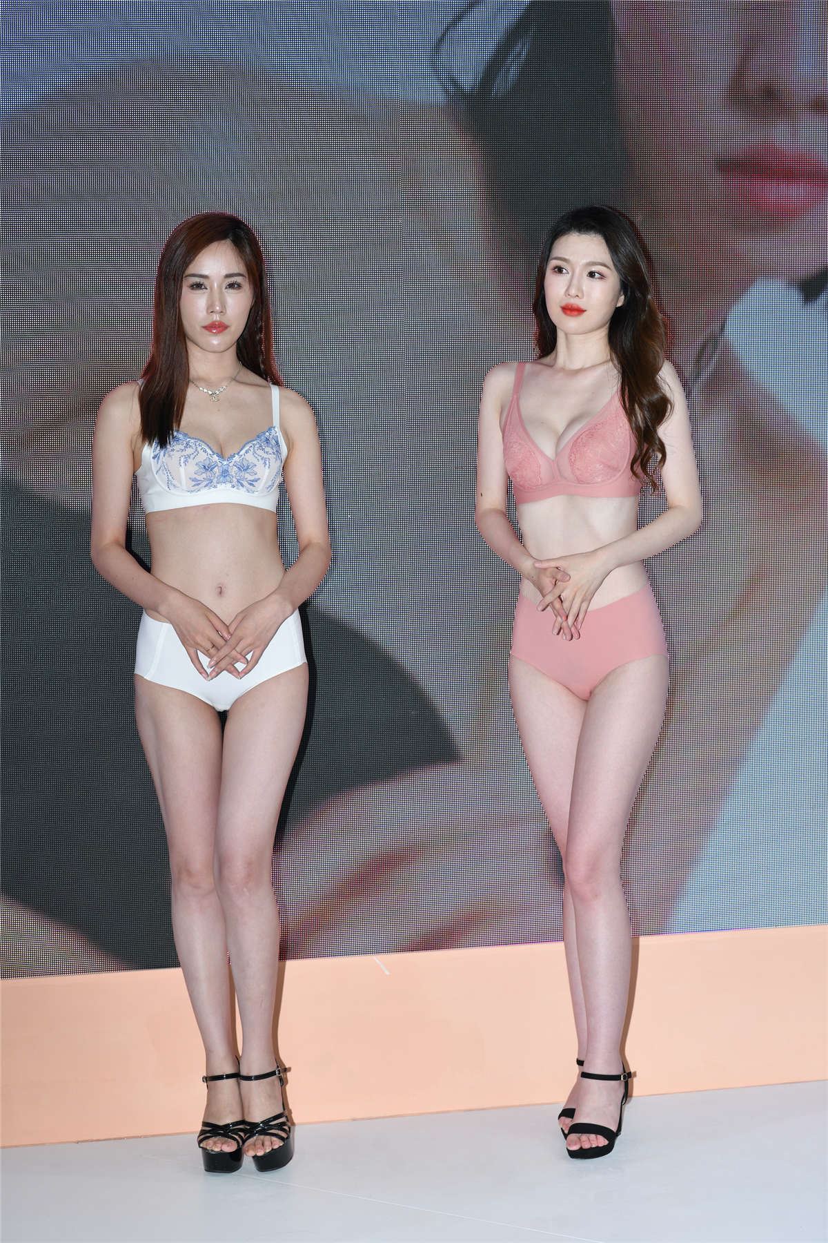 内衣展09