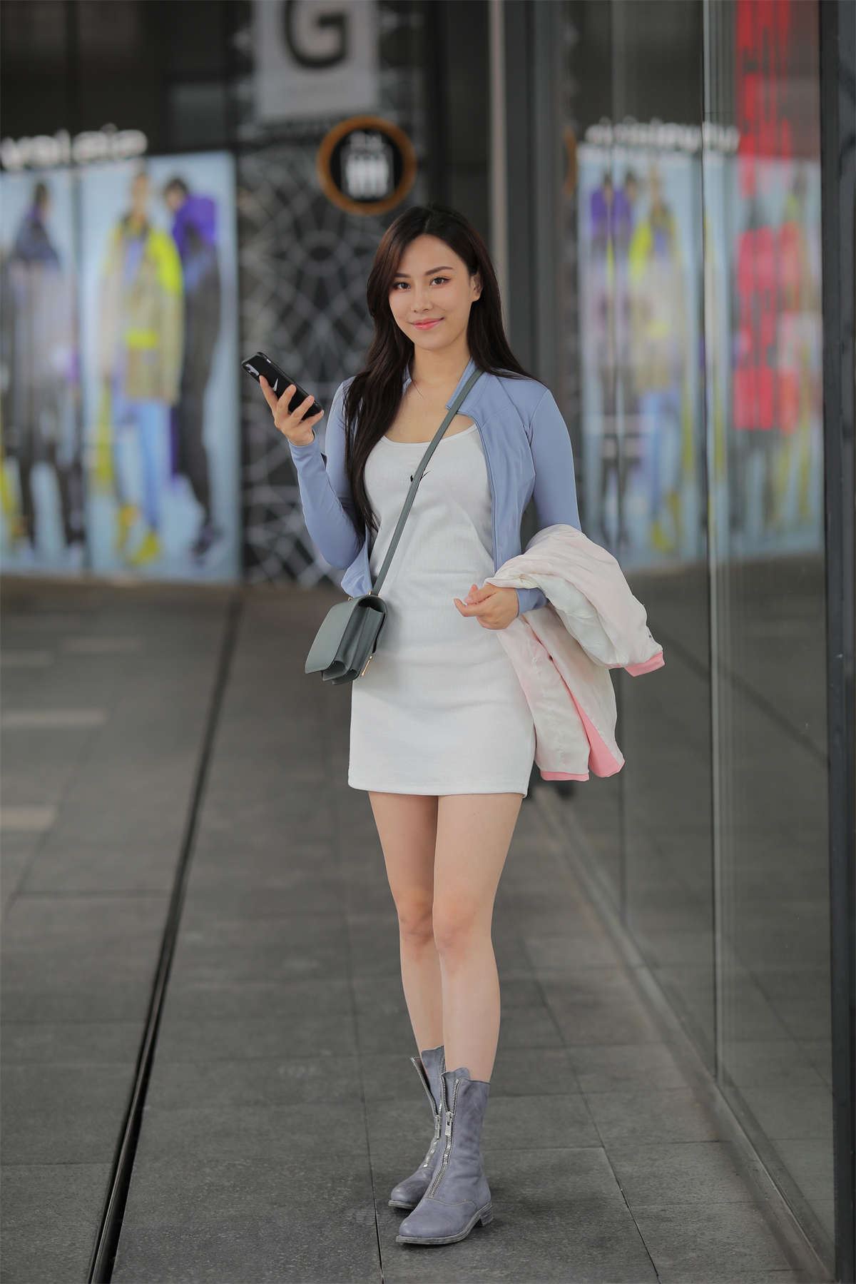 甜美短靴白裙