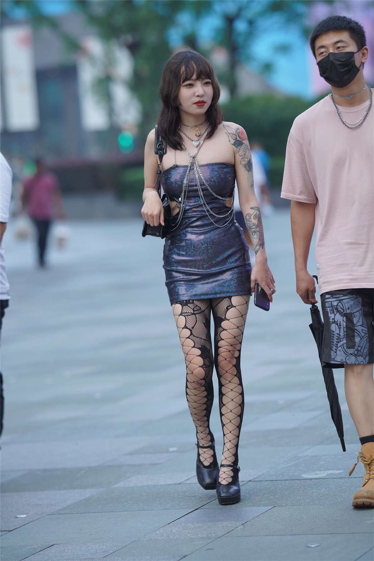 时尚皮裙搭配