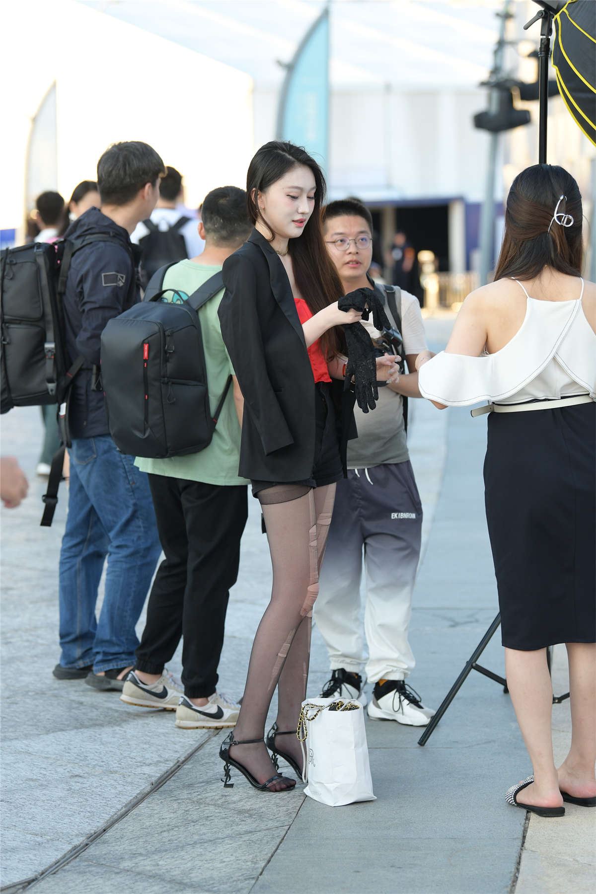 撕乱的黑丝