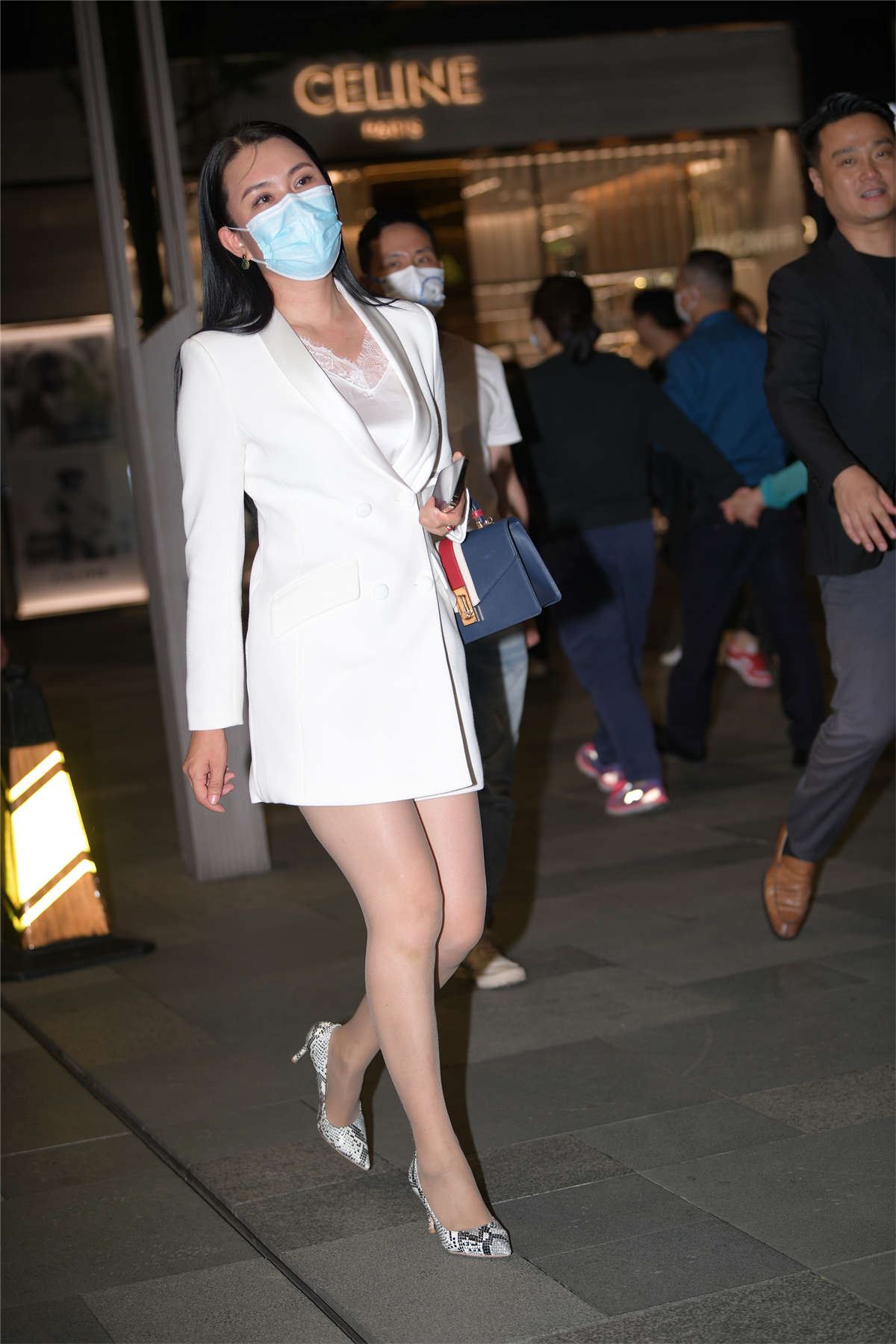 白色西装裙