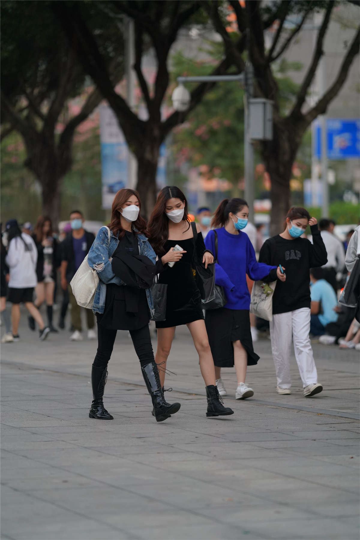 黑色紧牛美腿