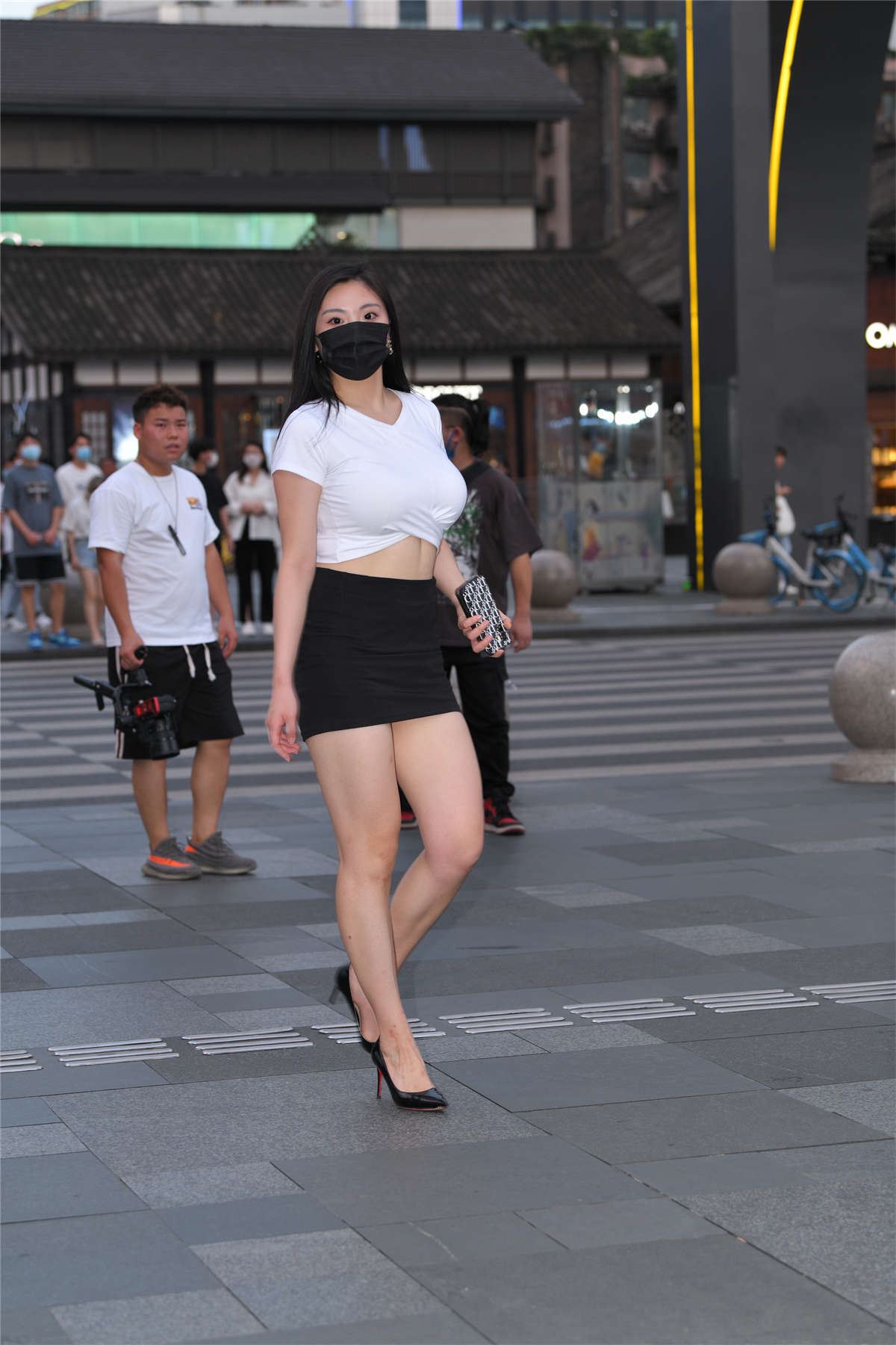 丰满包臀裙