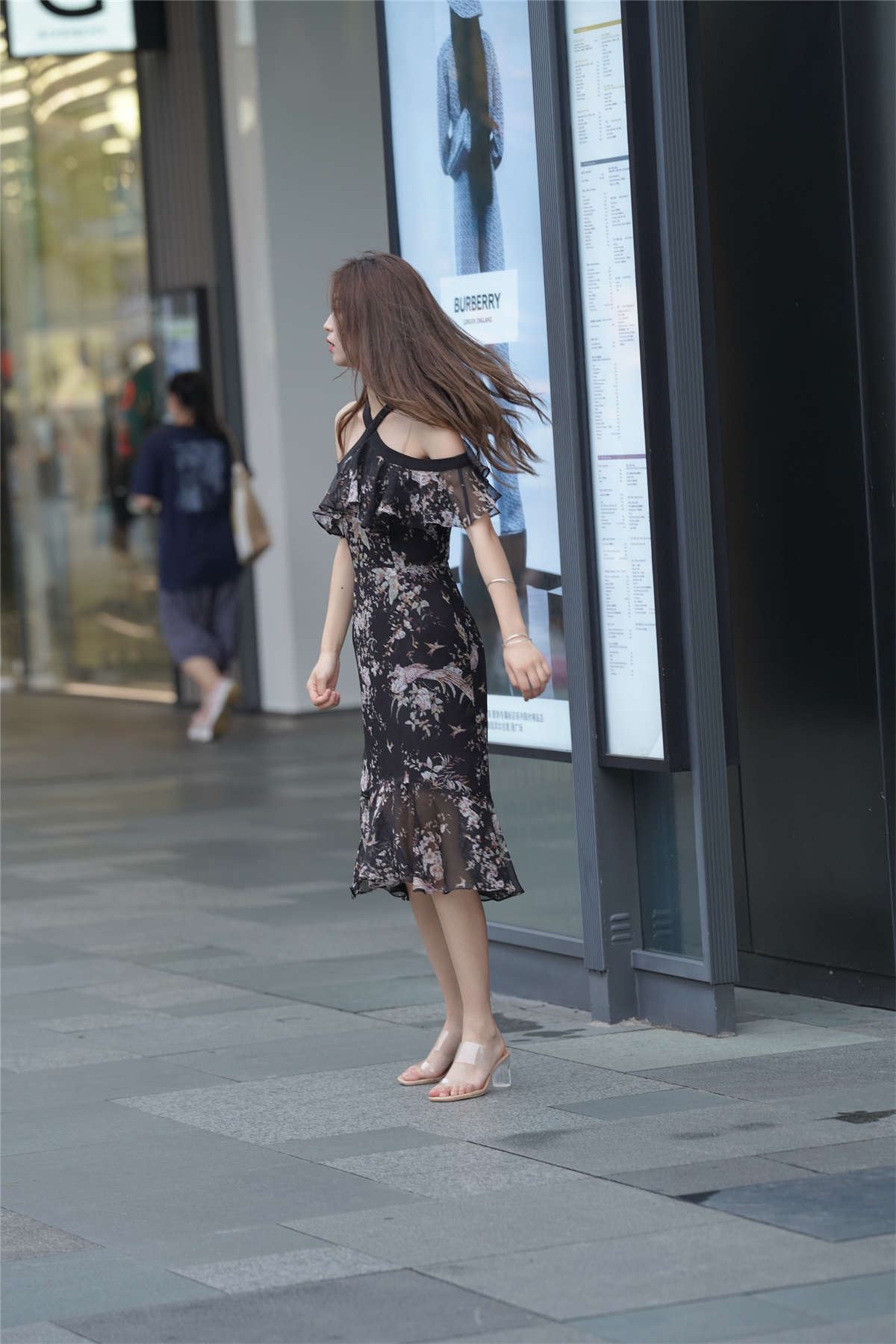 气质纱裙