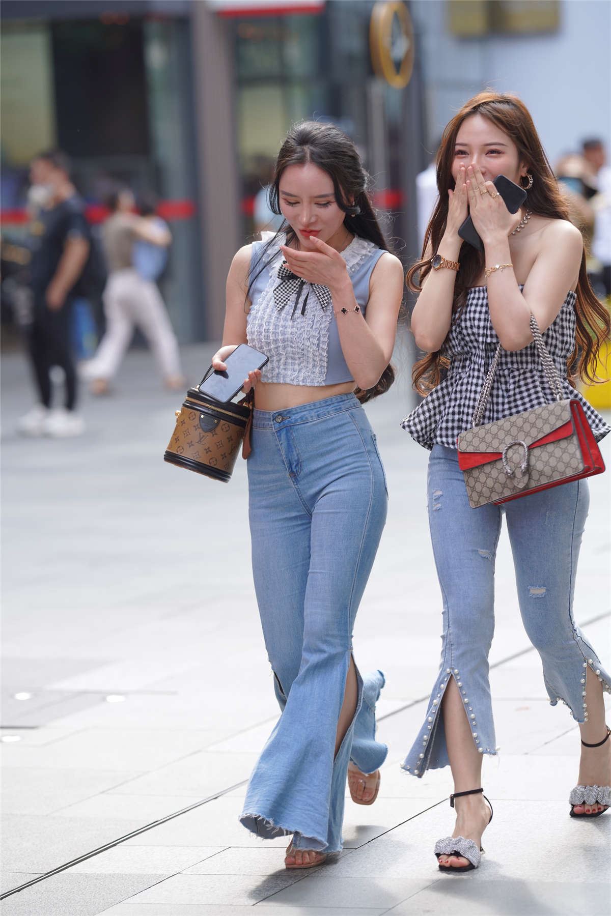 喇叭牛仔裤姐妹