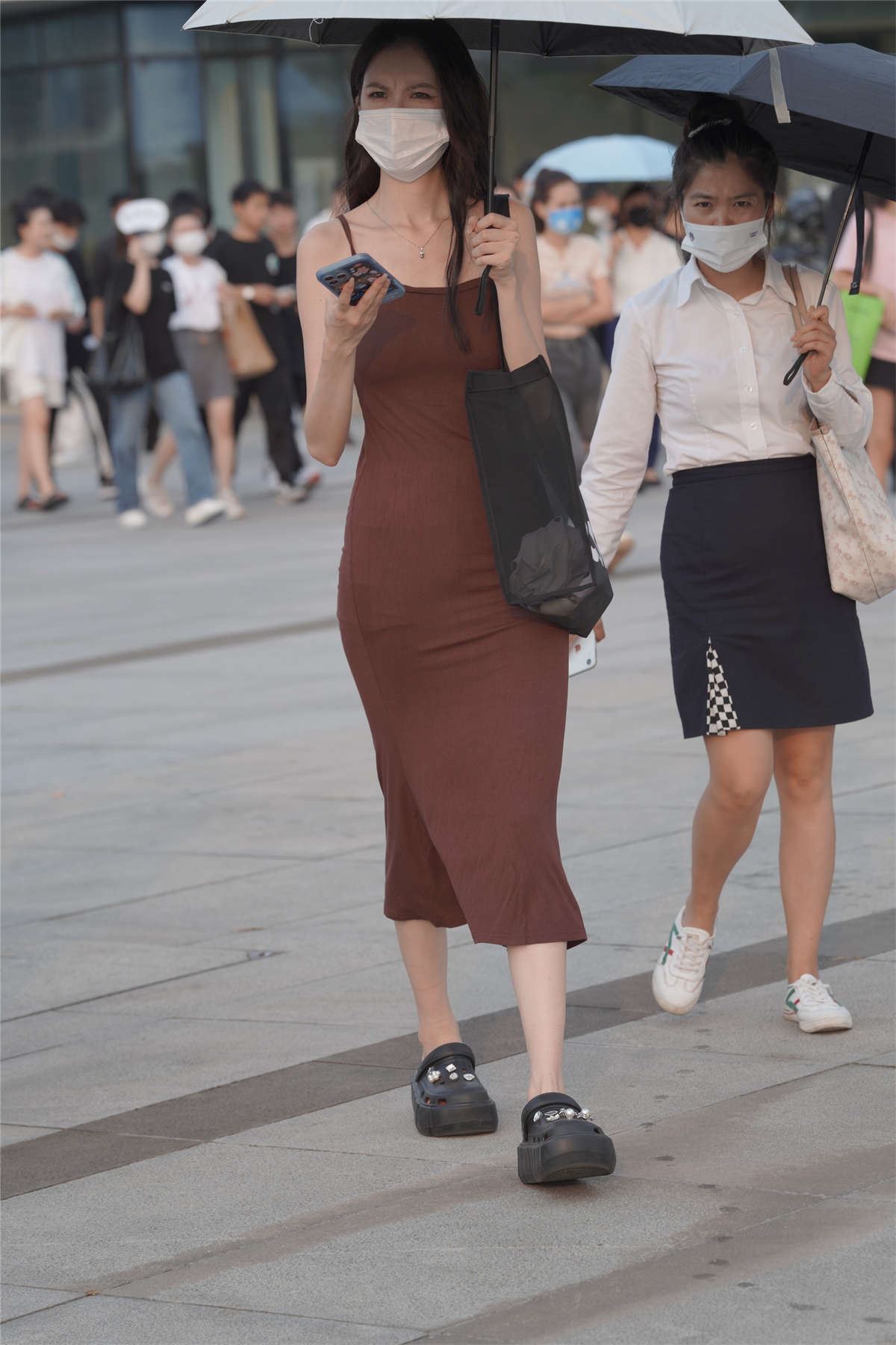 简约吊带长裙