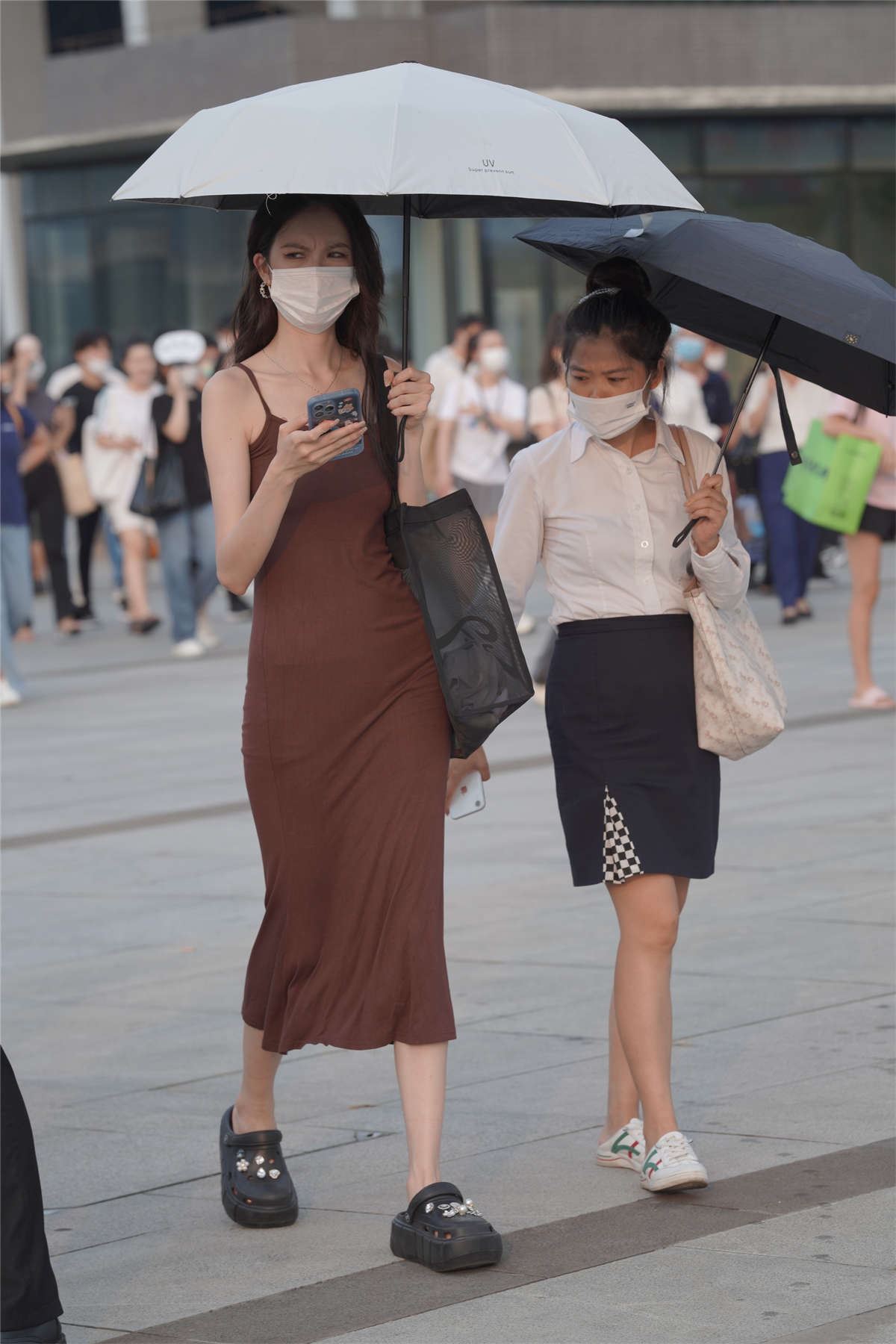 简约吊带长裙