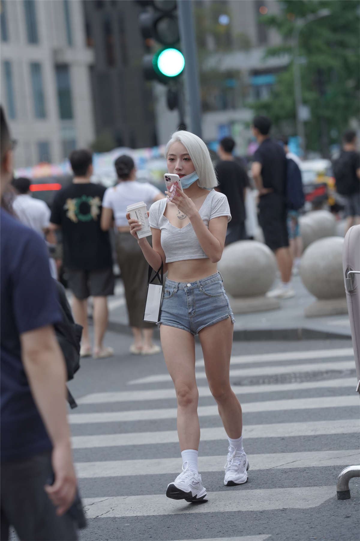 简单活力短裤