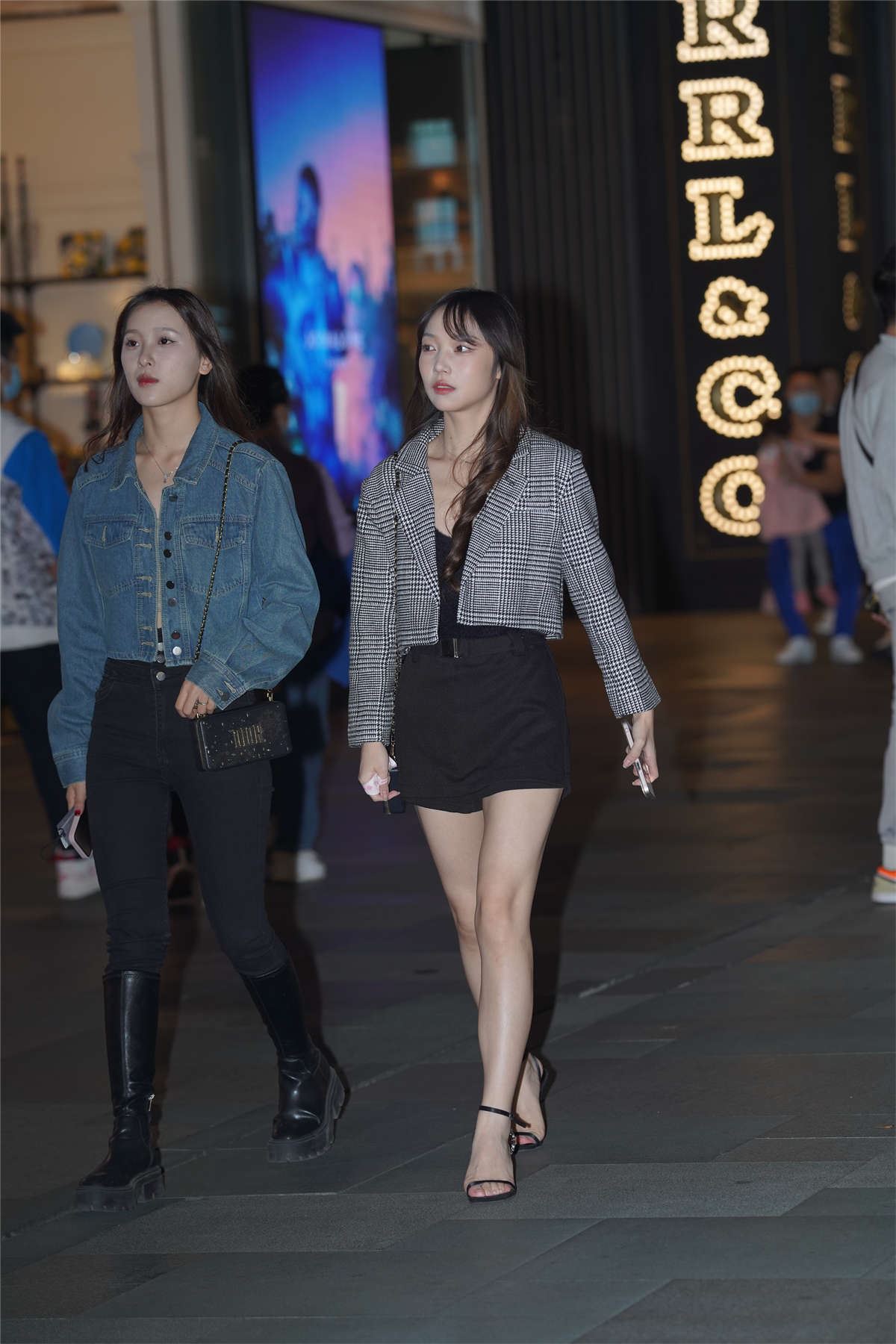 长靴牛仔姐妹花