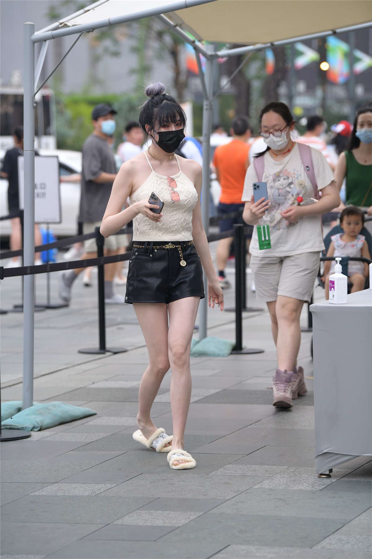 黑白搭配精致靓丽