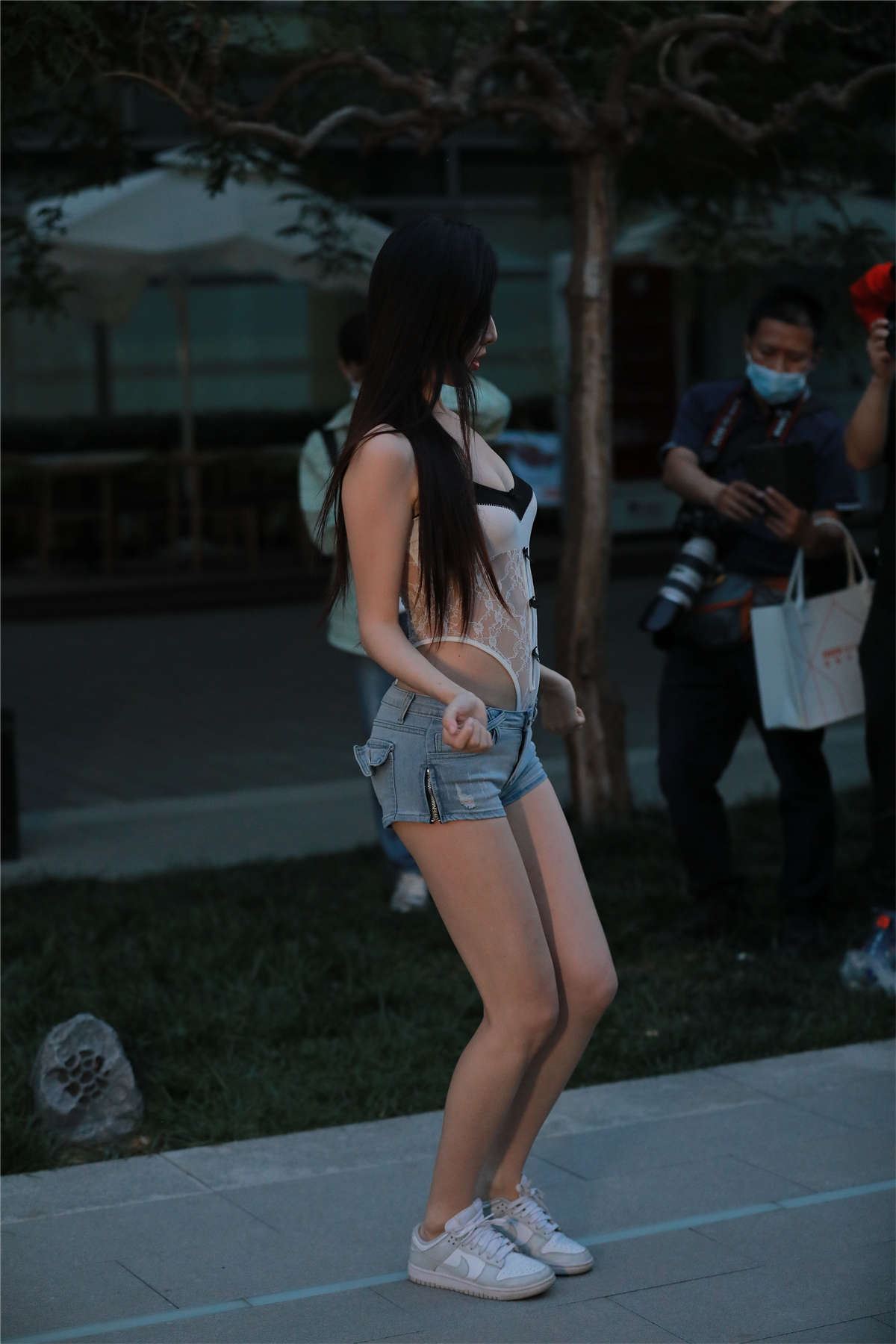 甜美牛仔短裤