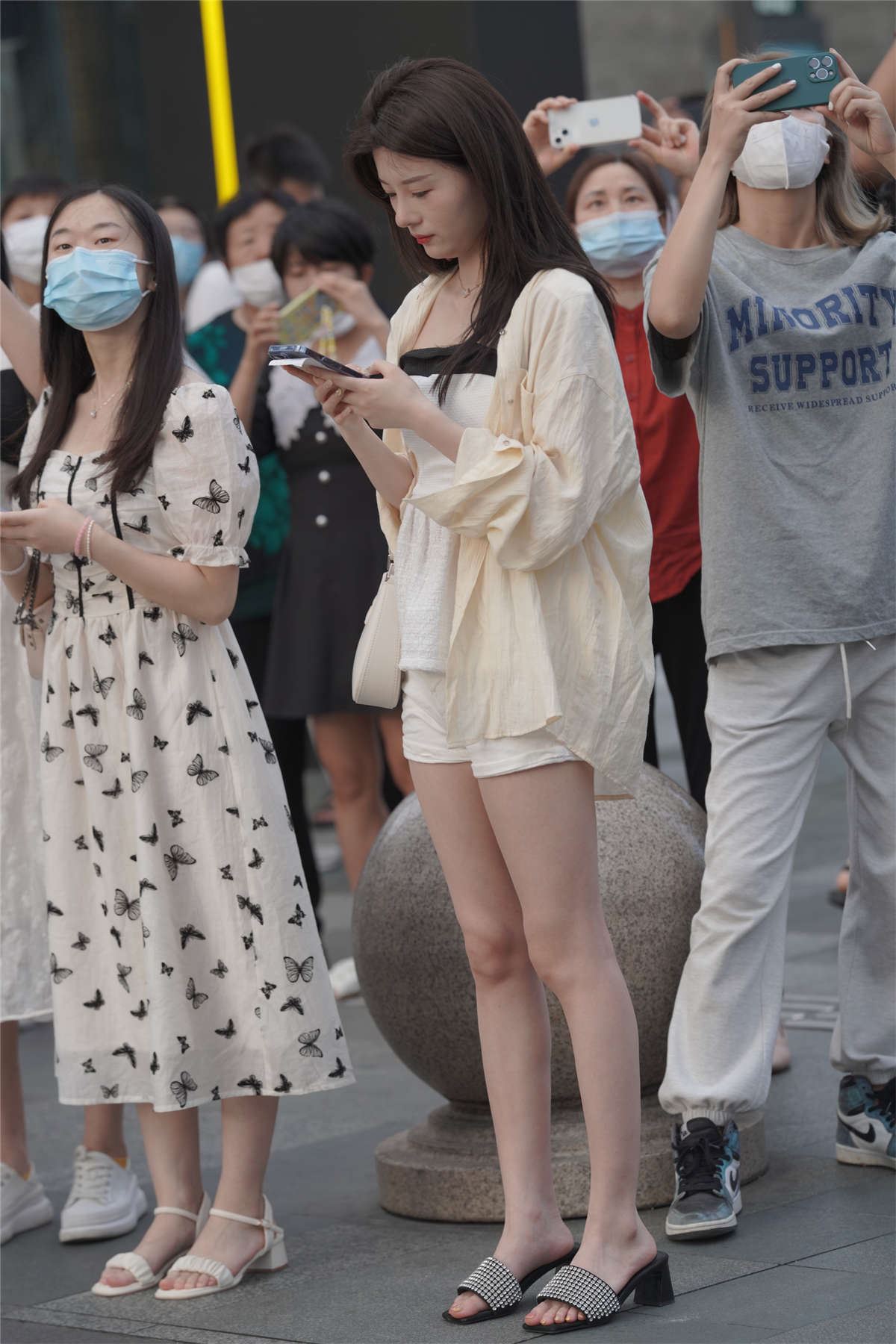 温婉甜美姑娘