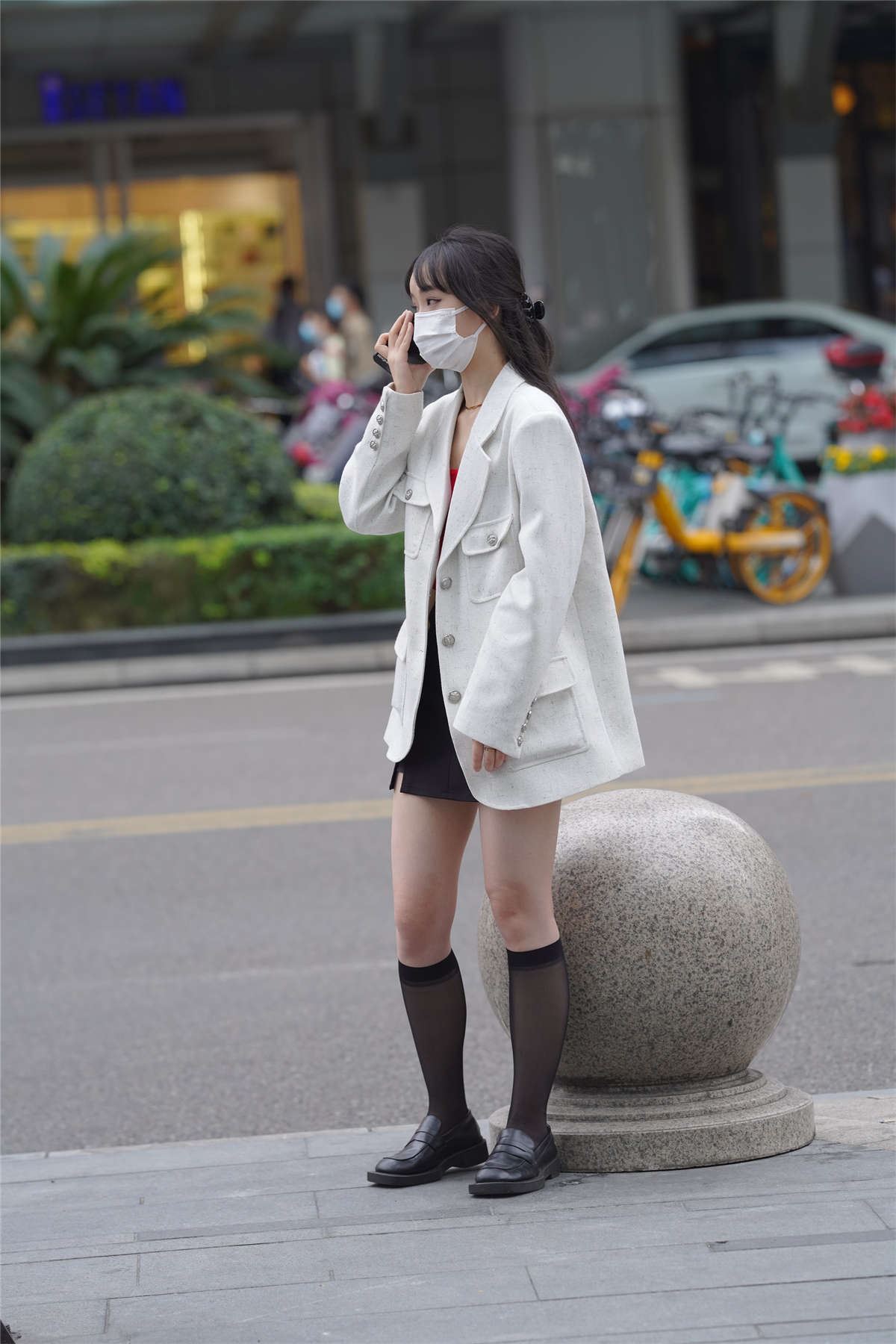 白色西装外套
