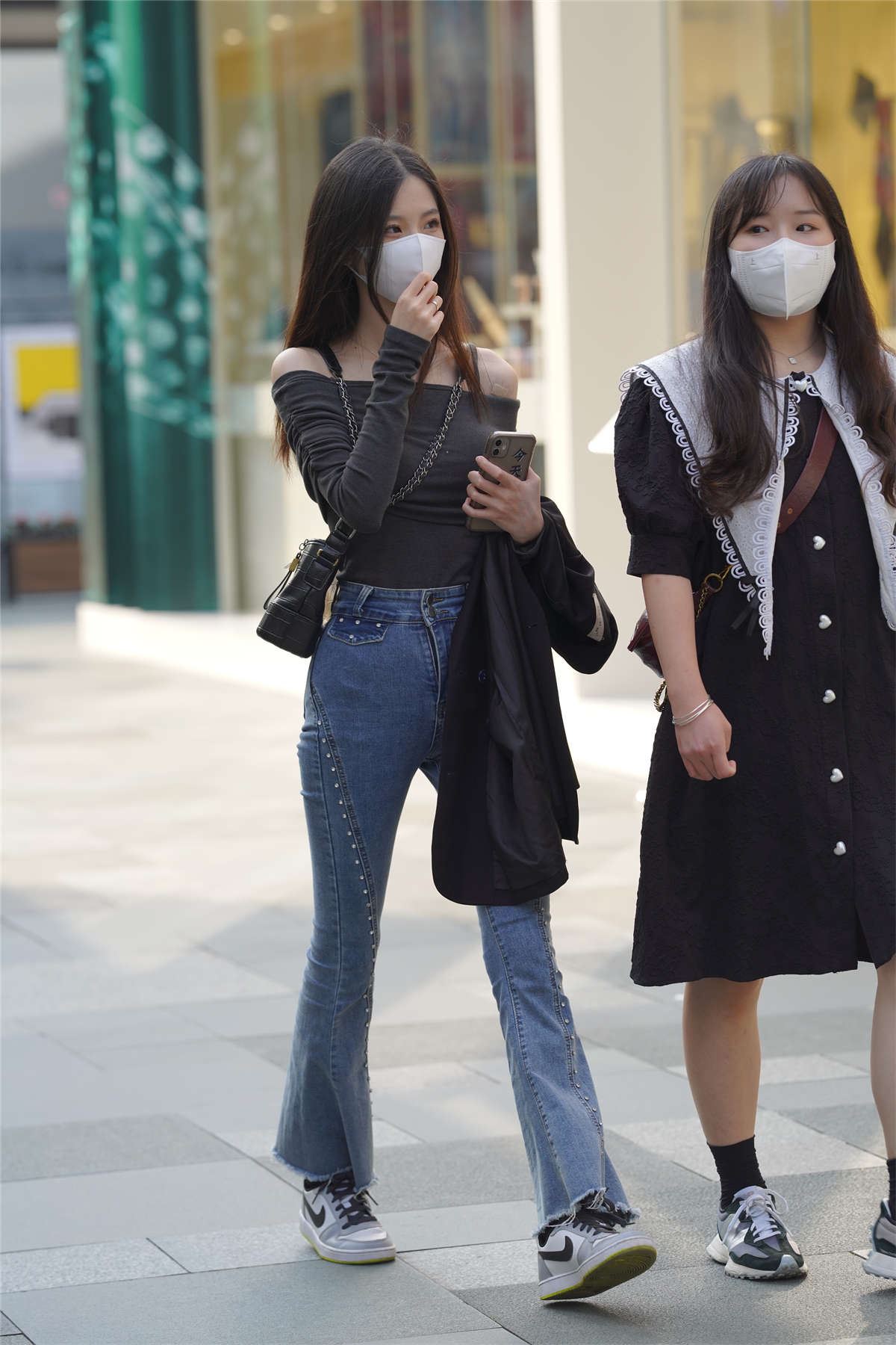 清秀甜美牛仔裤