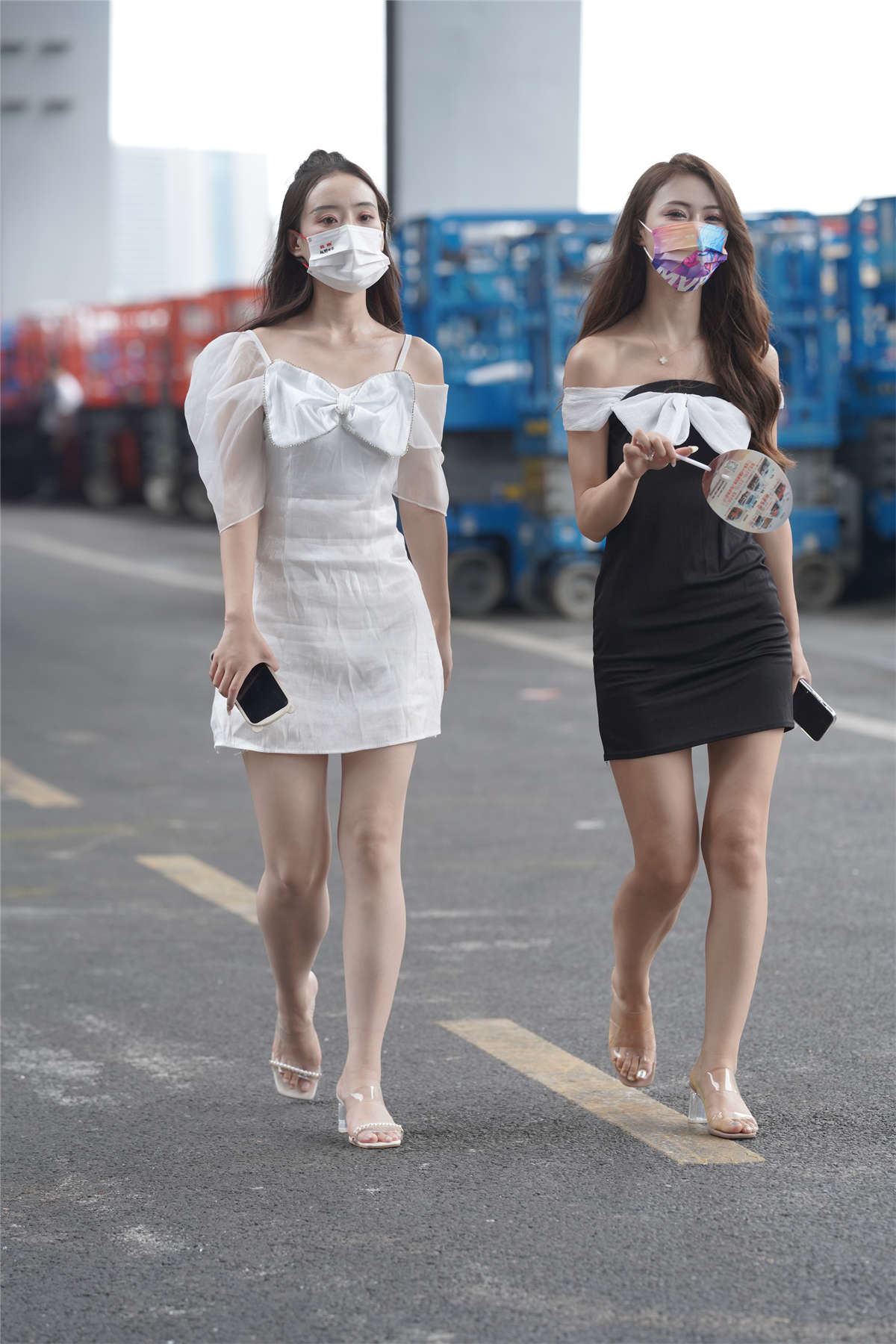 黑白搭配