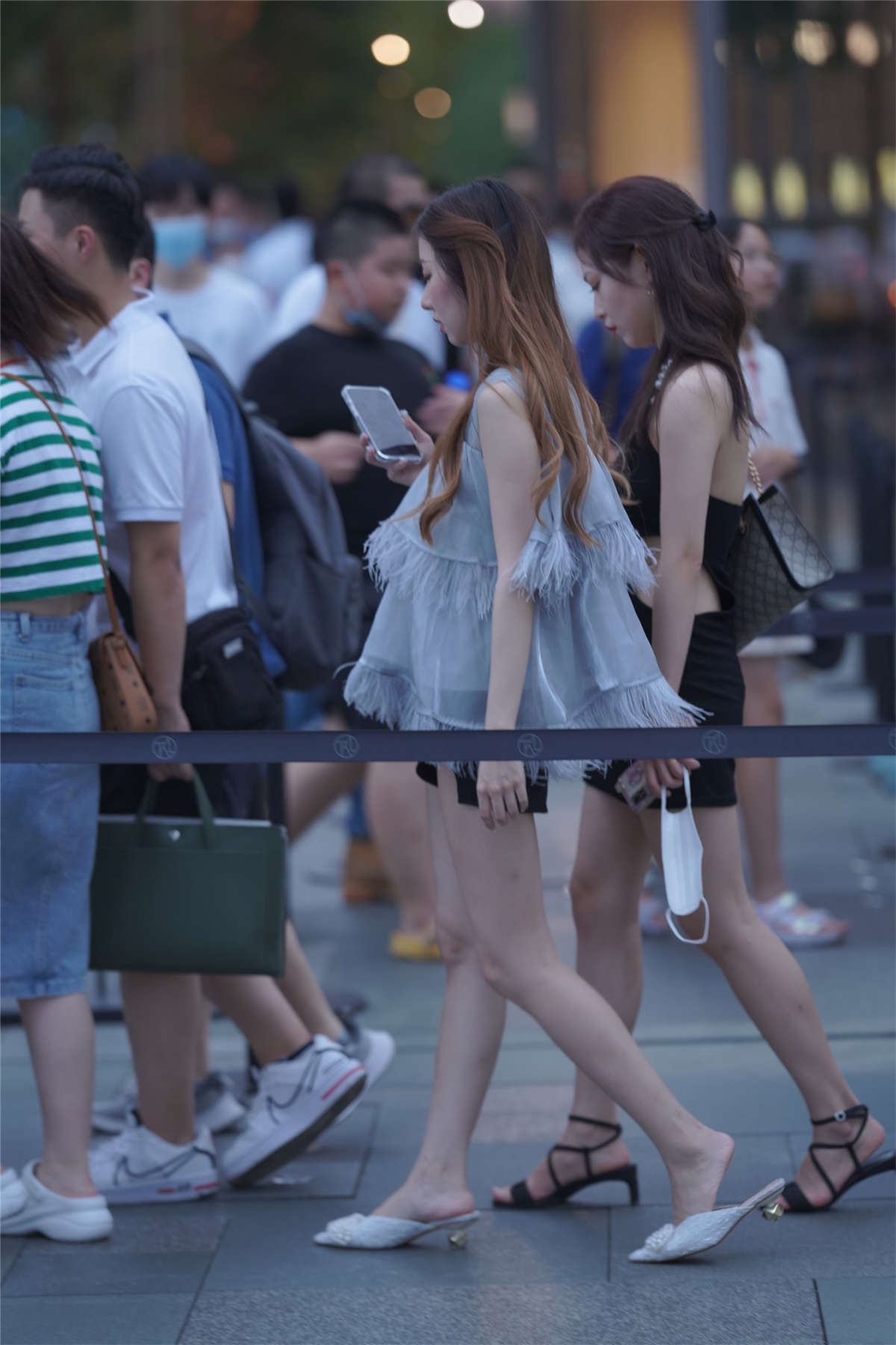 高挑靓丽