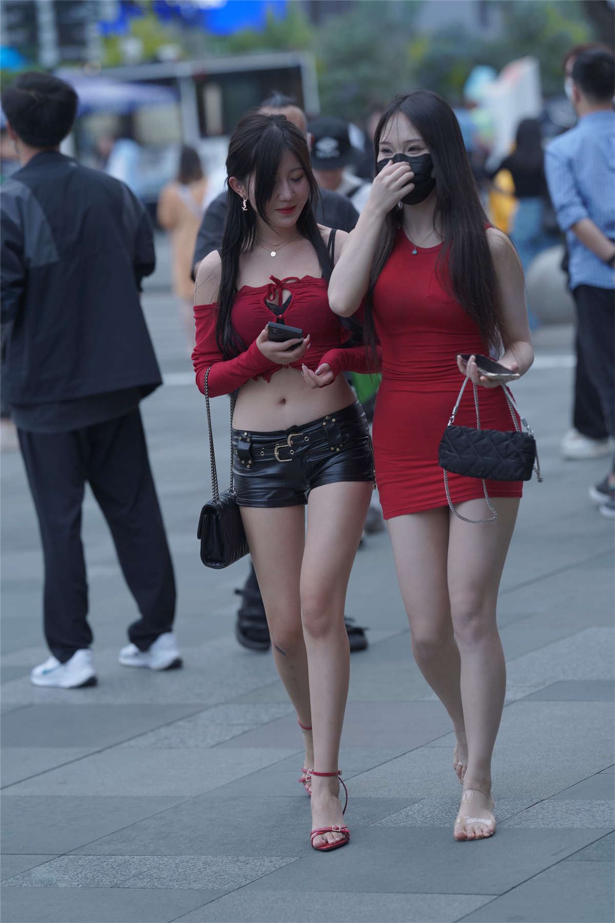 亮眼的红色