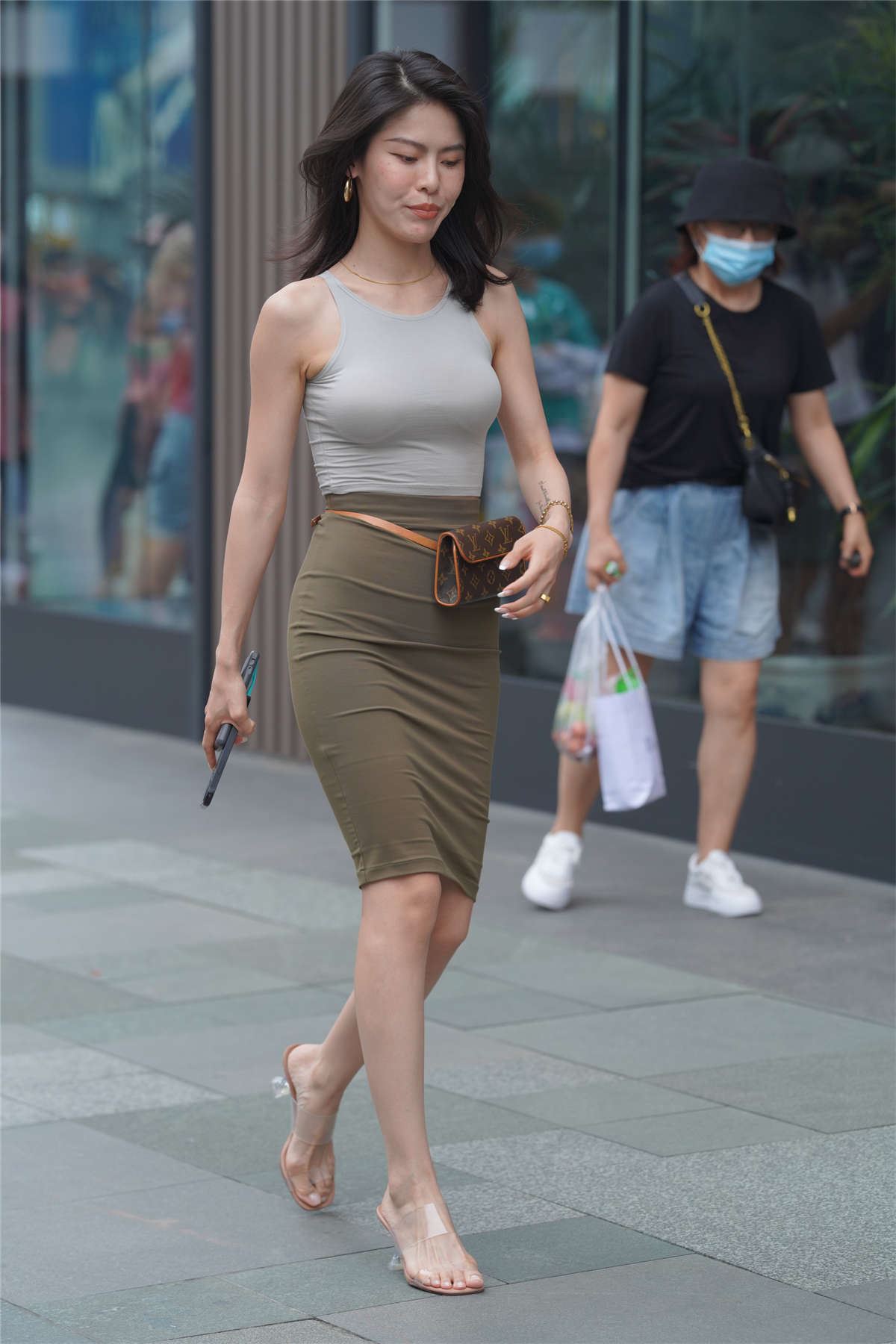 干练修身装