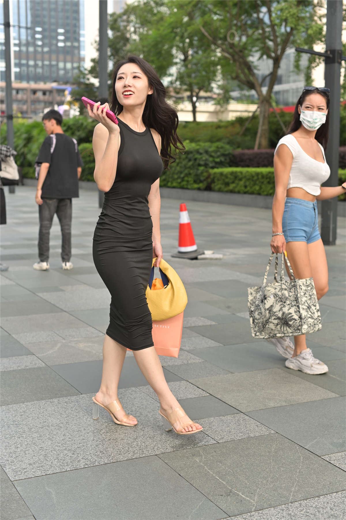 黑色修身长裙