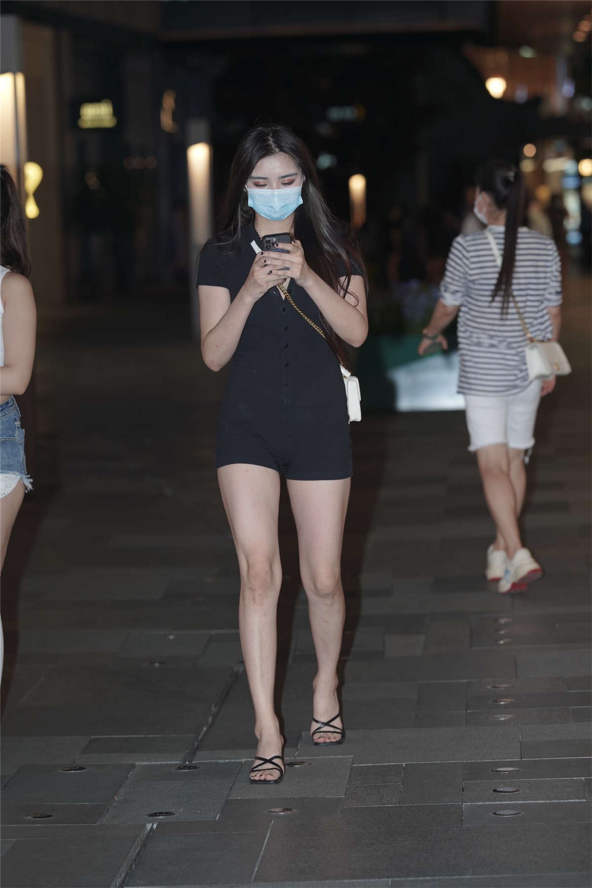 美腿闺蜜