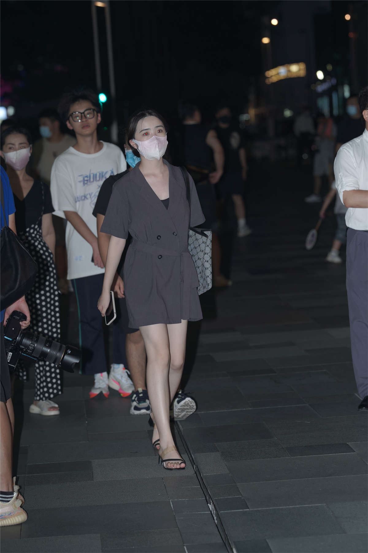 包臀裙小姐姐