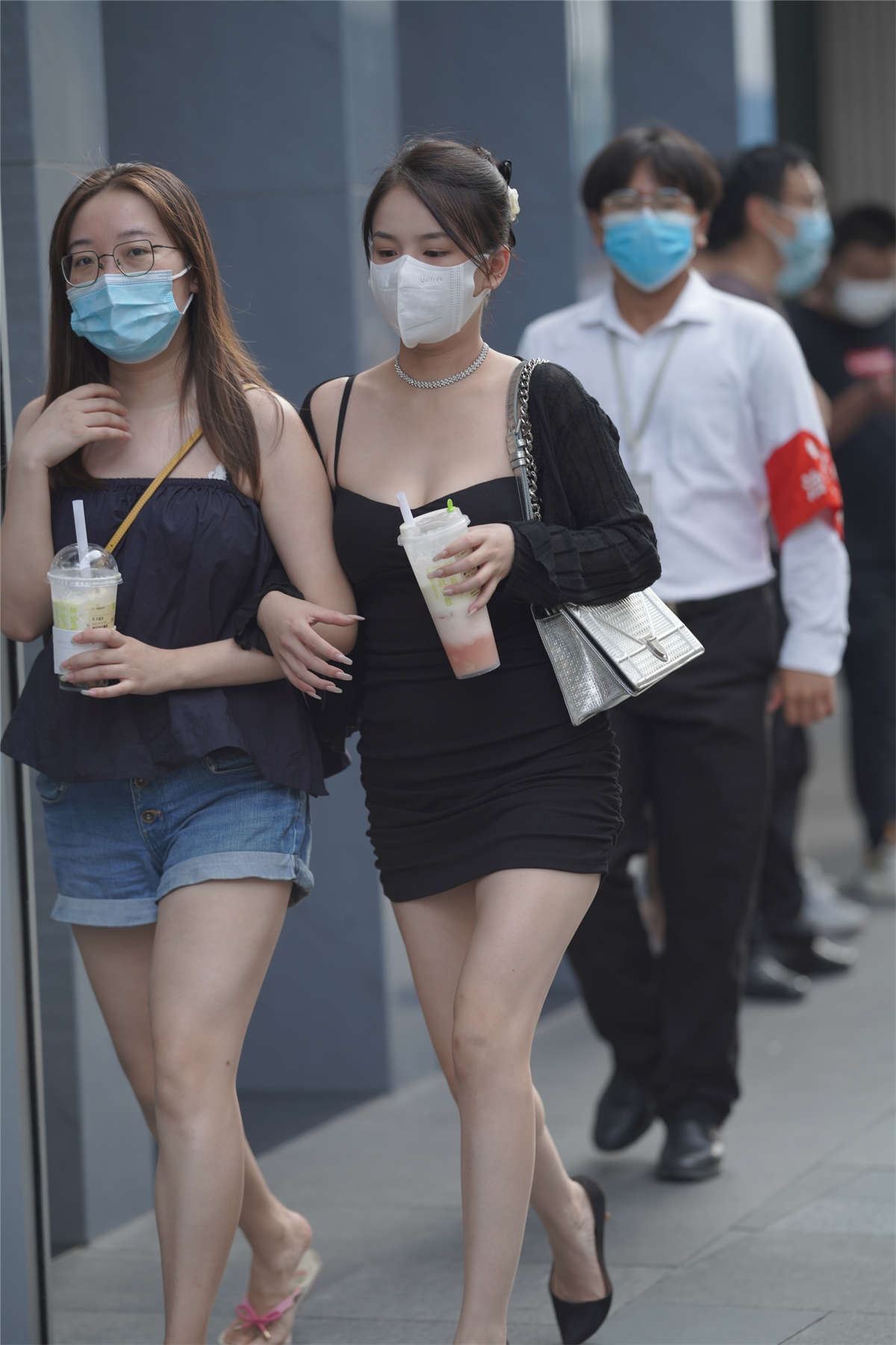 闺蜜大长腿