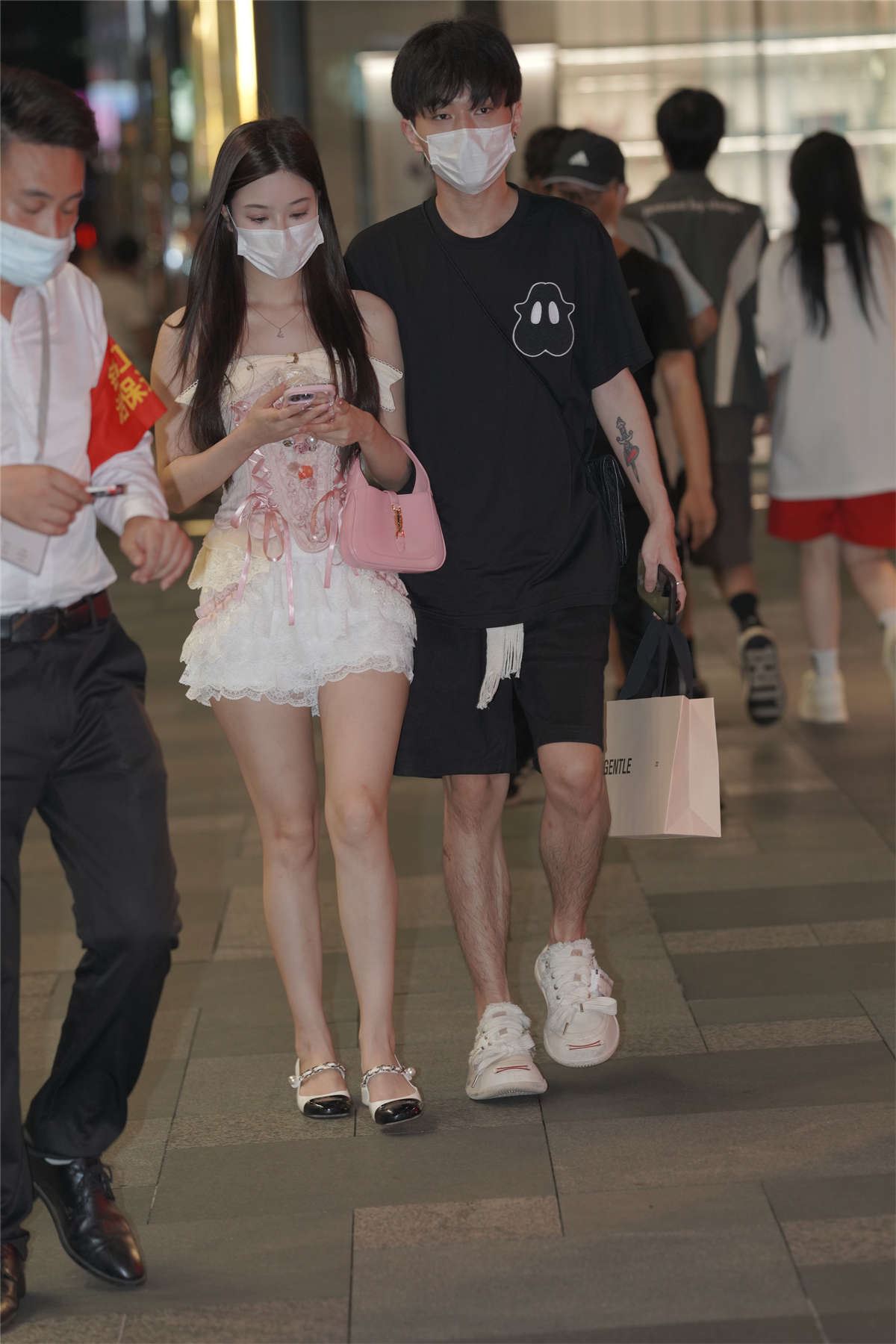包臀裙美腿女友