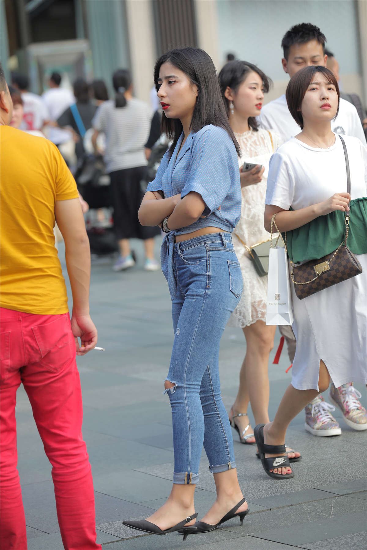 衬衫牛仔裤