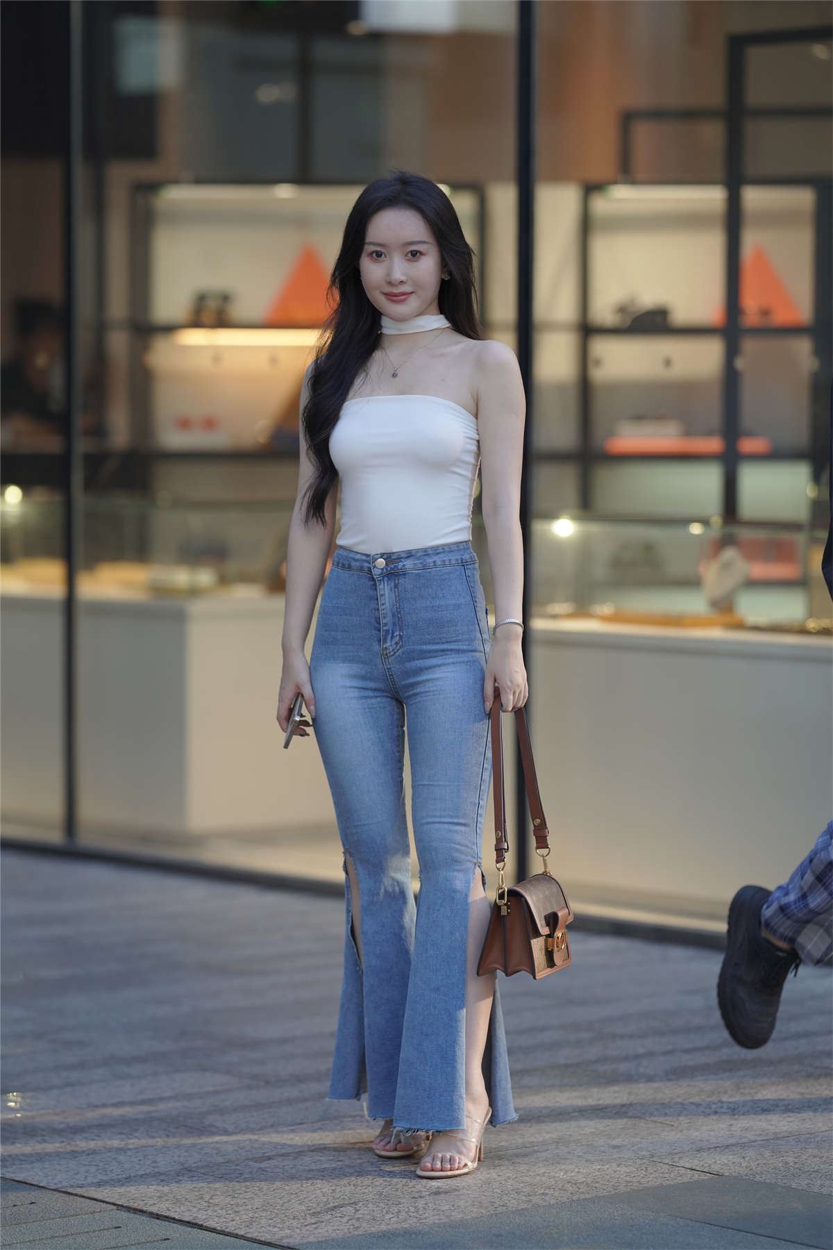 喇叭牛仔裤搭配