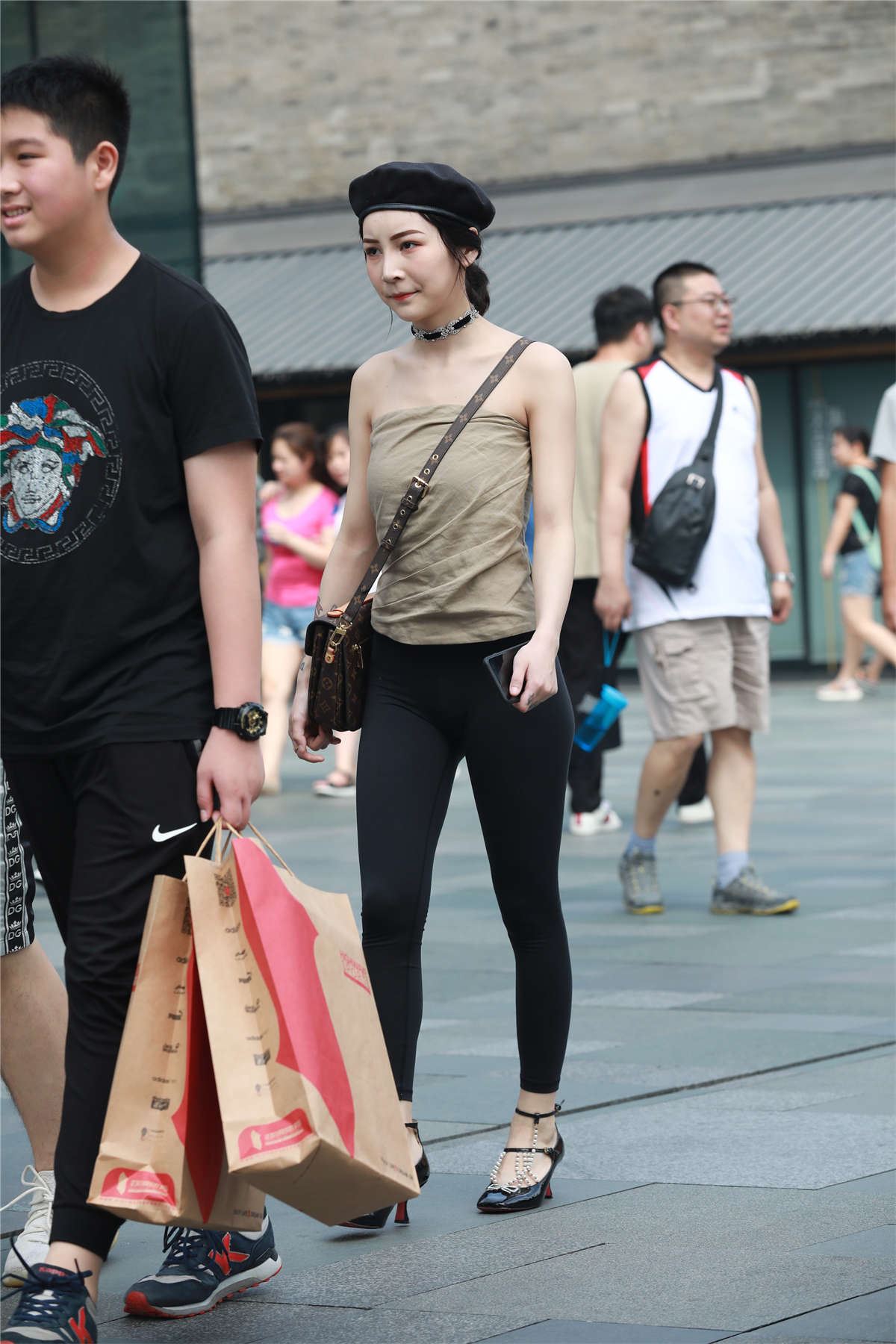 清秀骨感气质