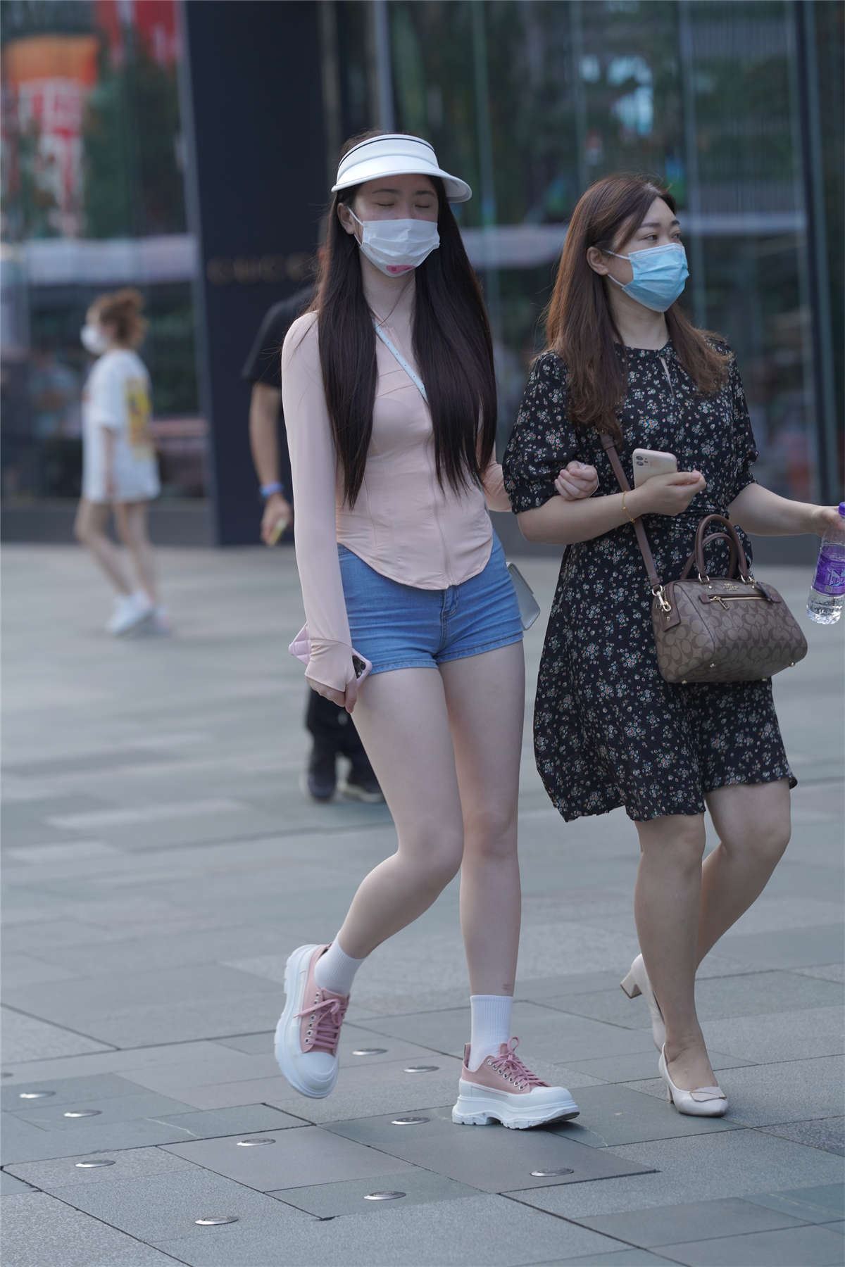 美腿少妇