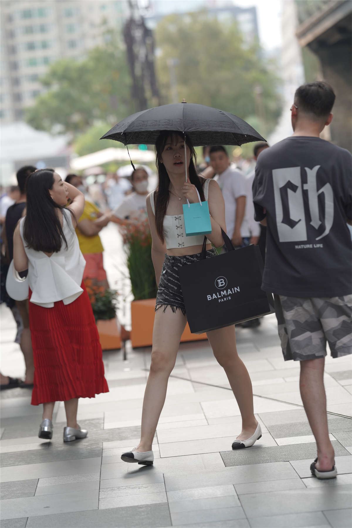两位美腿小姐姐