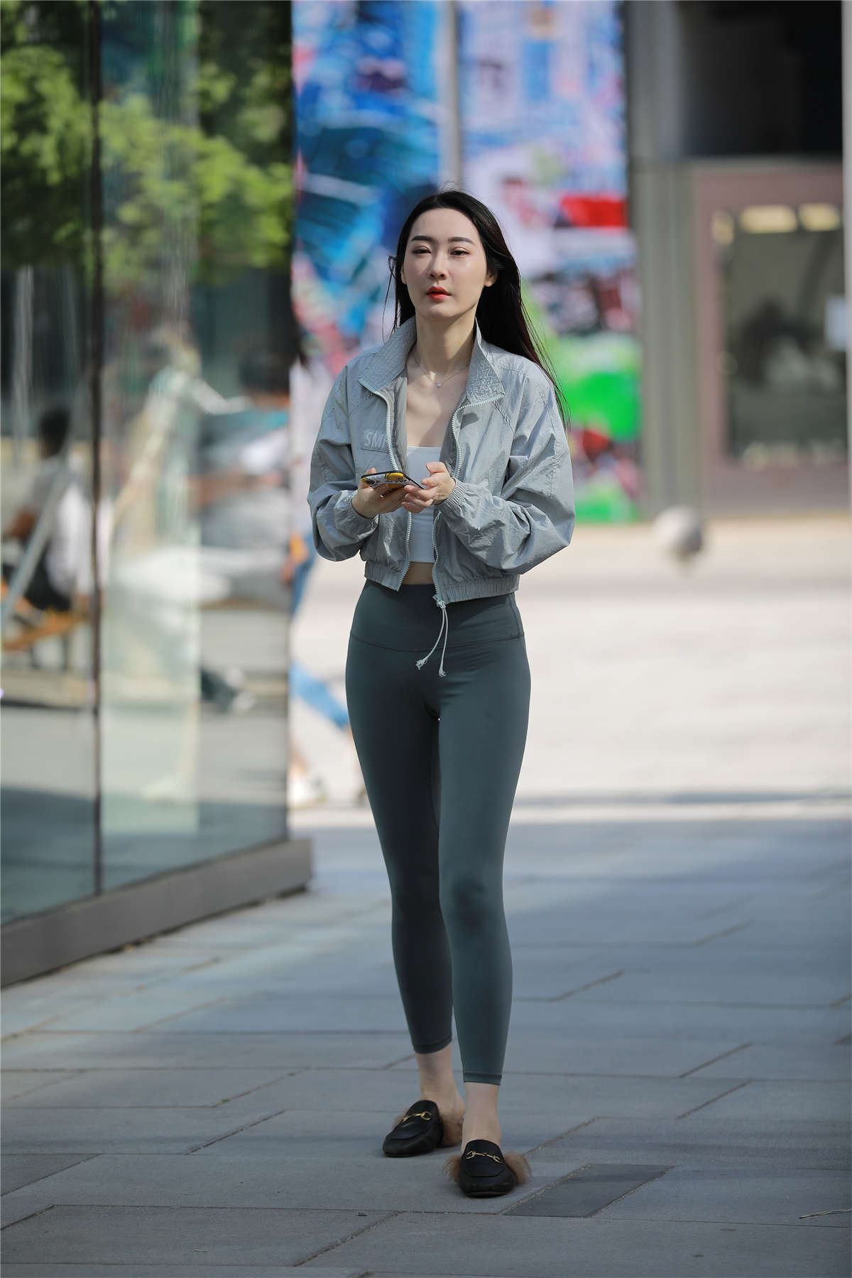 紧身瑜伽裤小姐姐