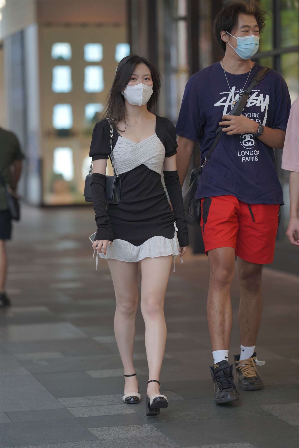 白嫩女友