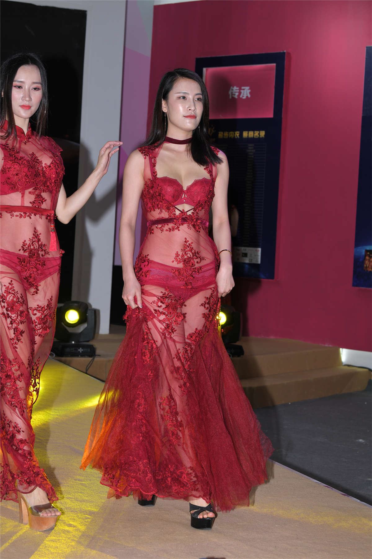 深圳内衣展T台走秀