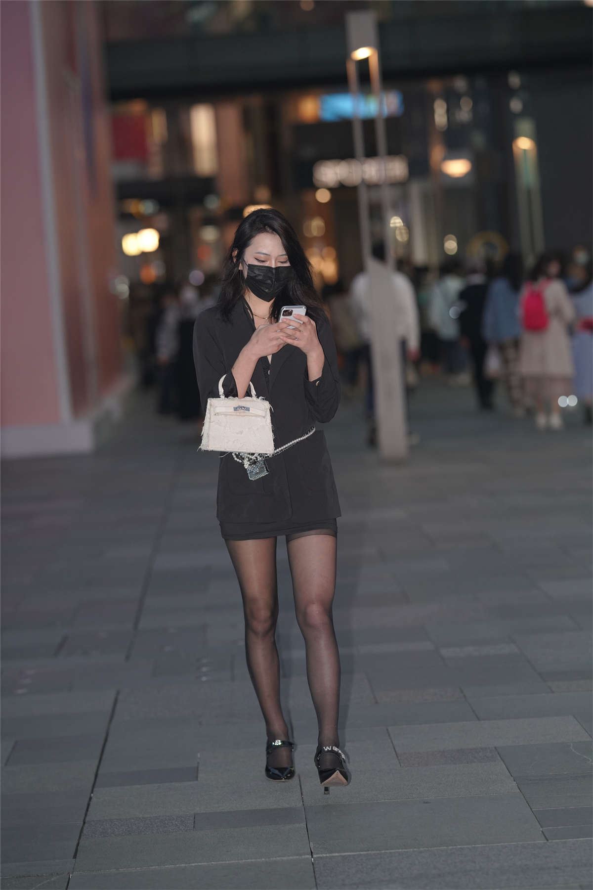 黑色套装