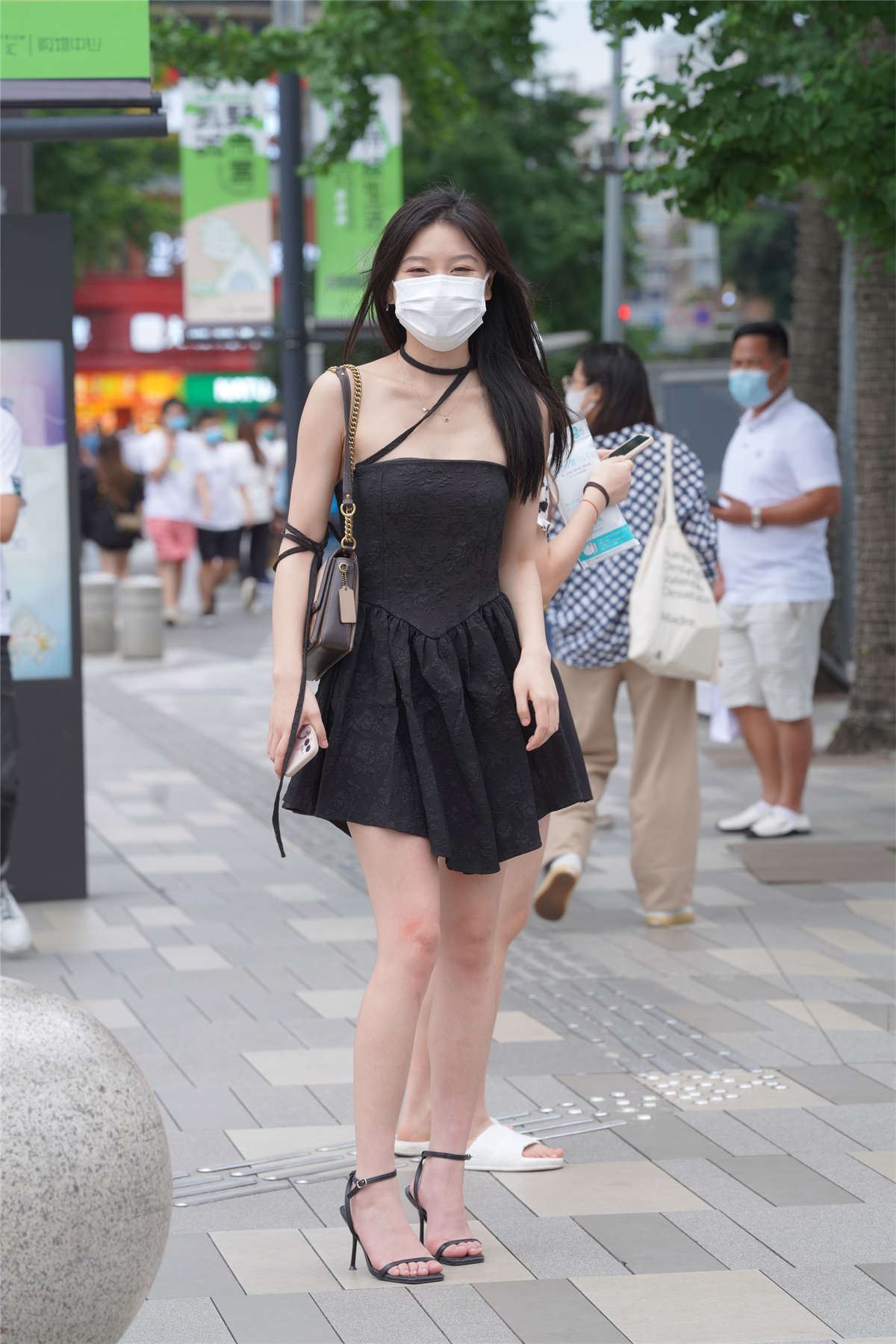黑色提花美女