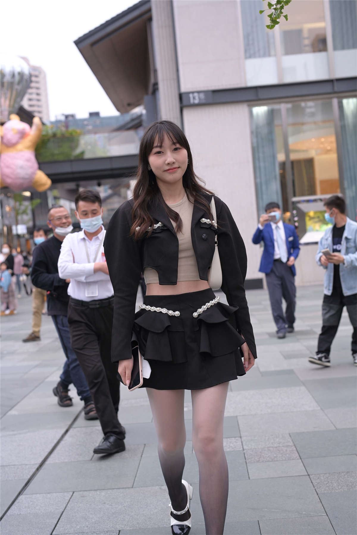 黑色沉静温婉
