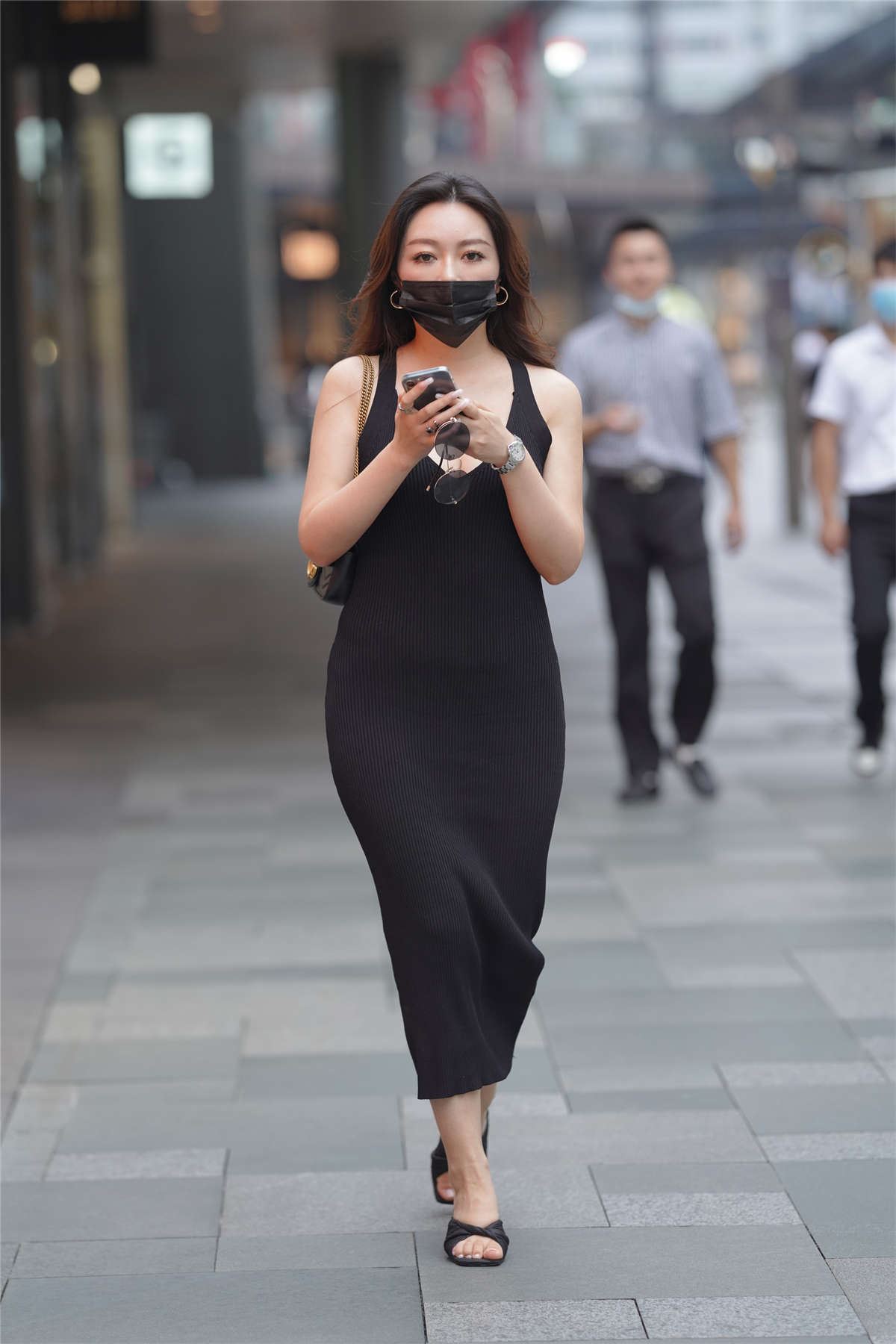 黑色长裙