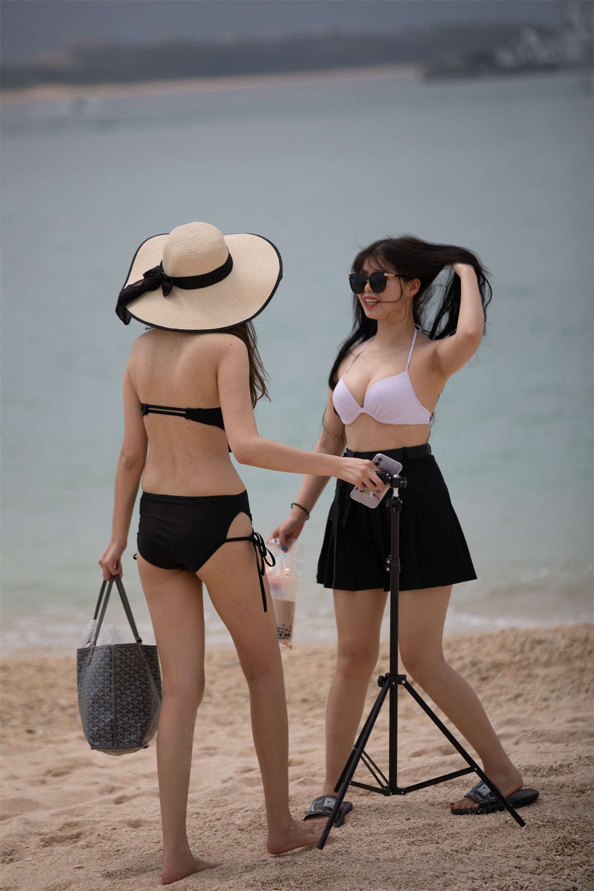 海滩上的美