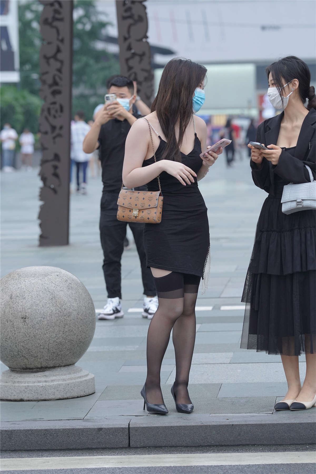 黑色系更显白
