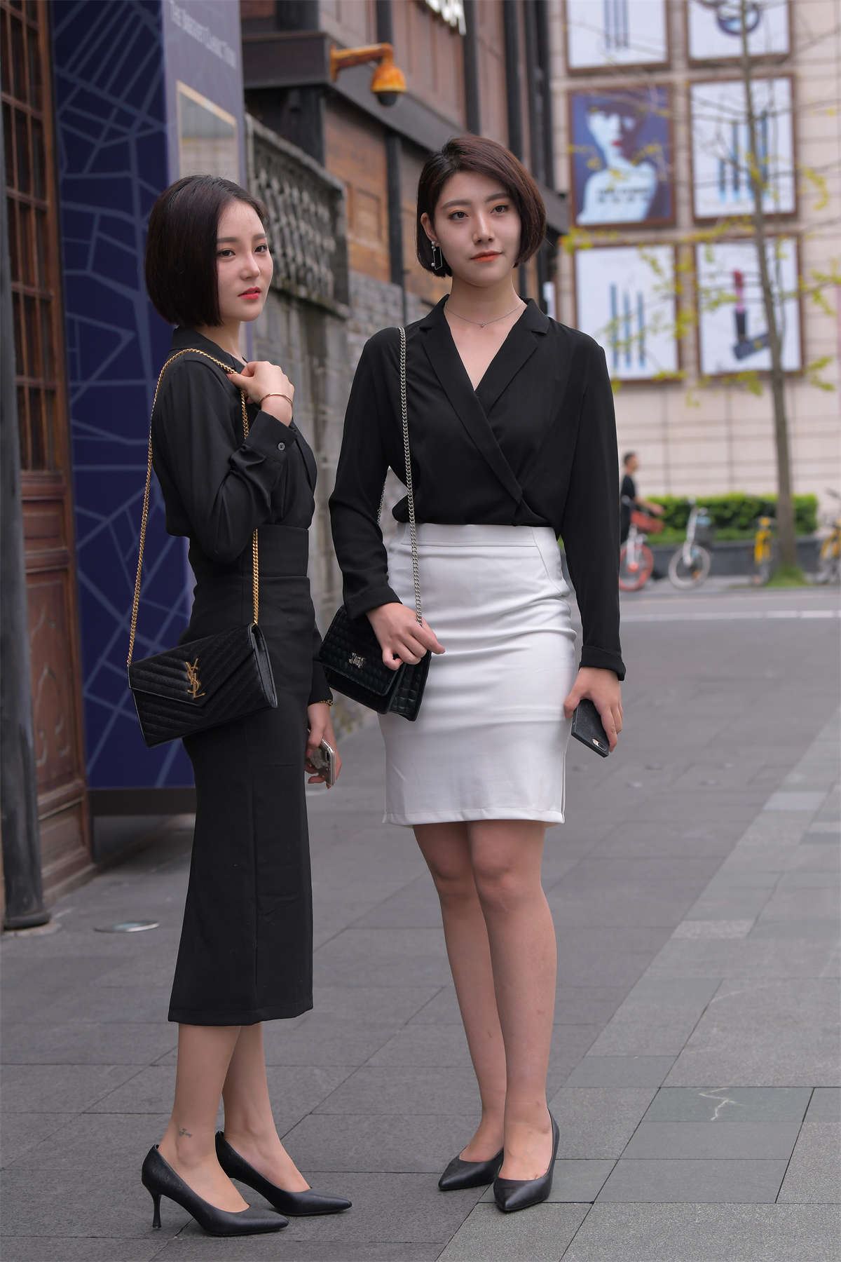 魂魂街拍作品 - 美腿高跟姐妹花