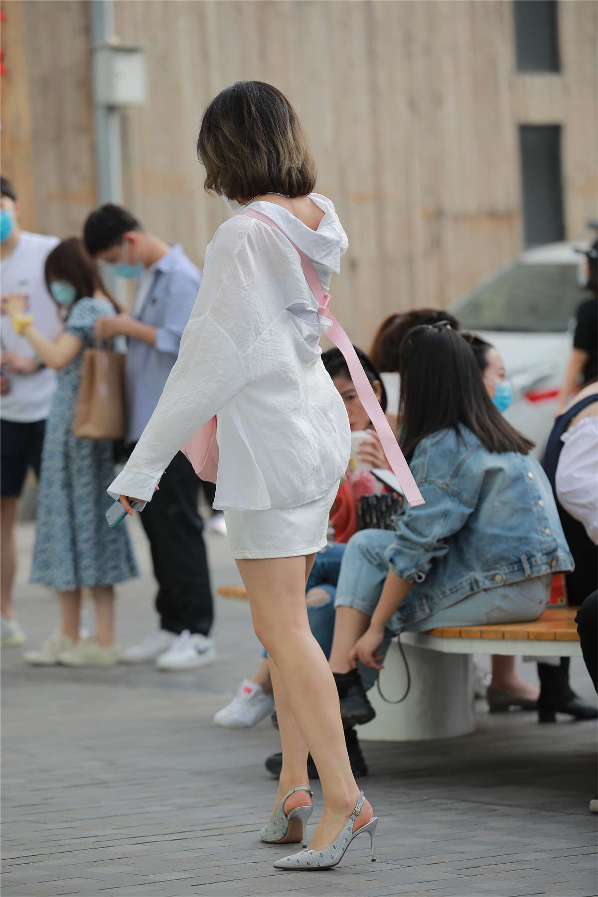 四九城嘎子街拍作品 - 美腿高跟小姐姐