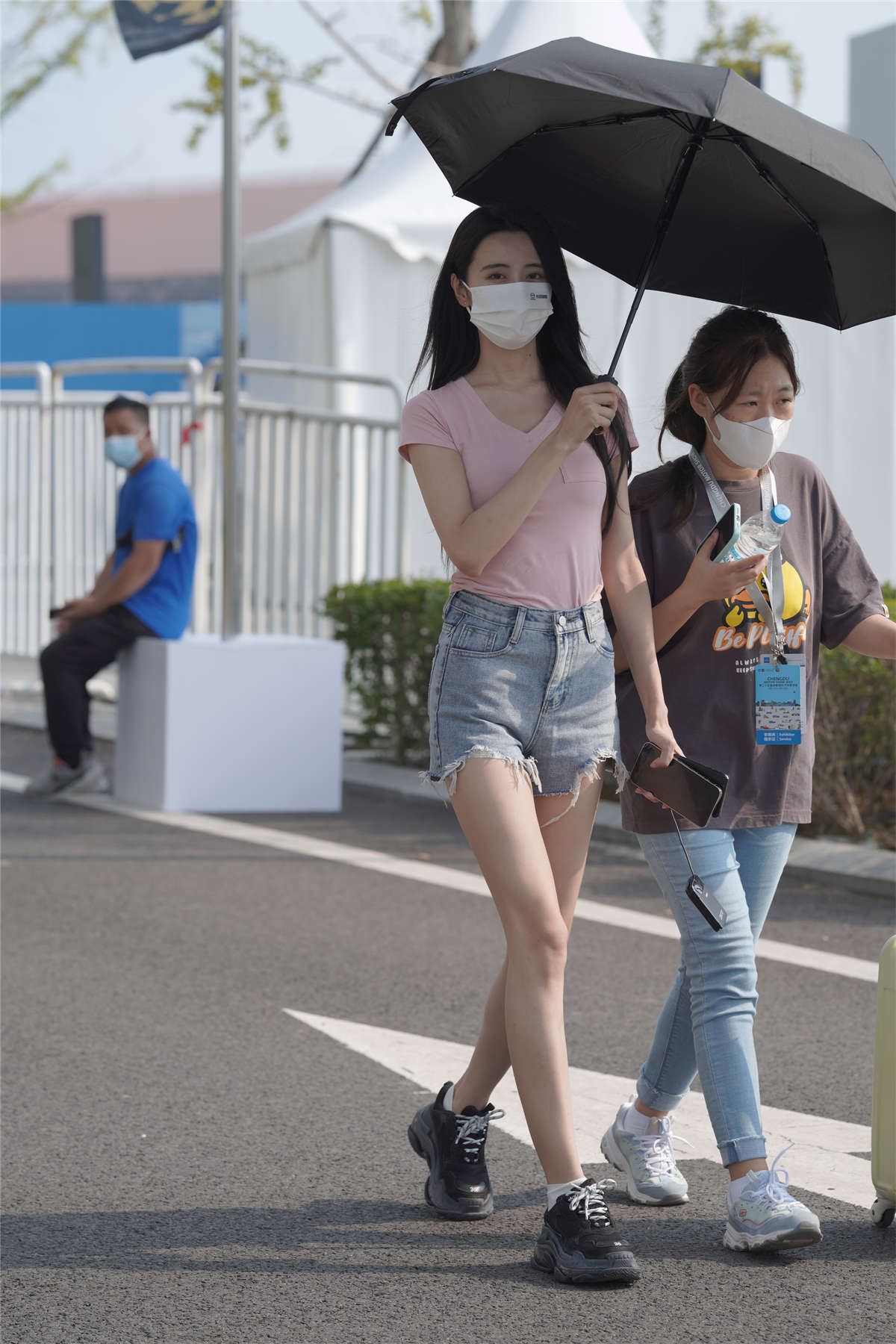 高挑甜美可爱